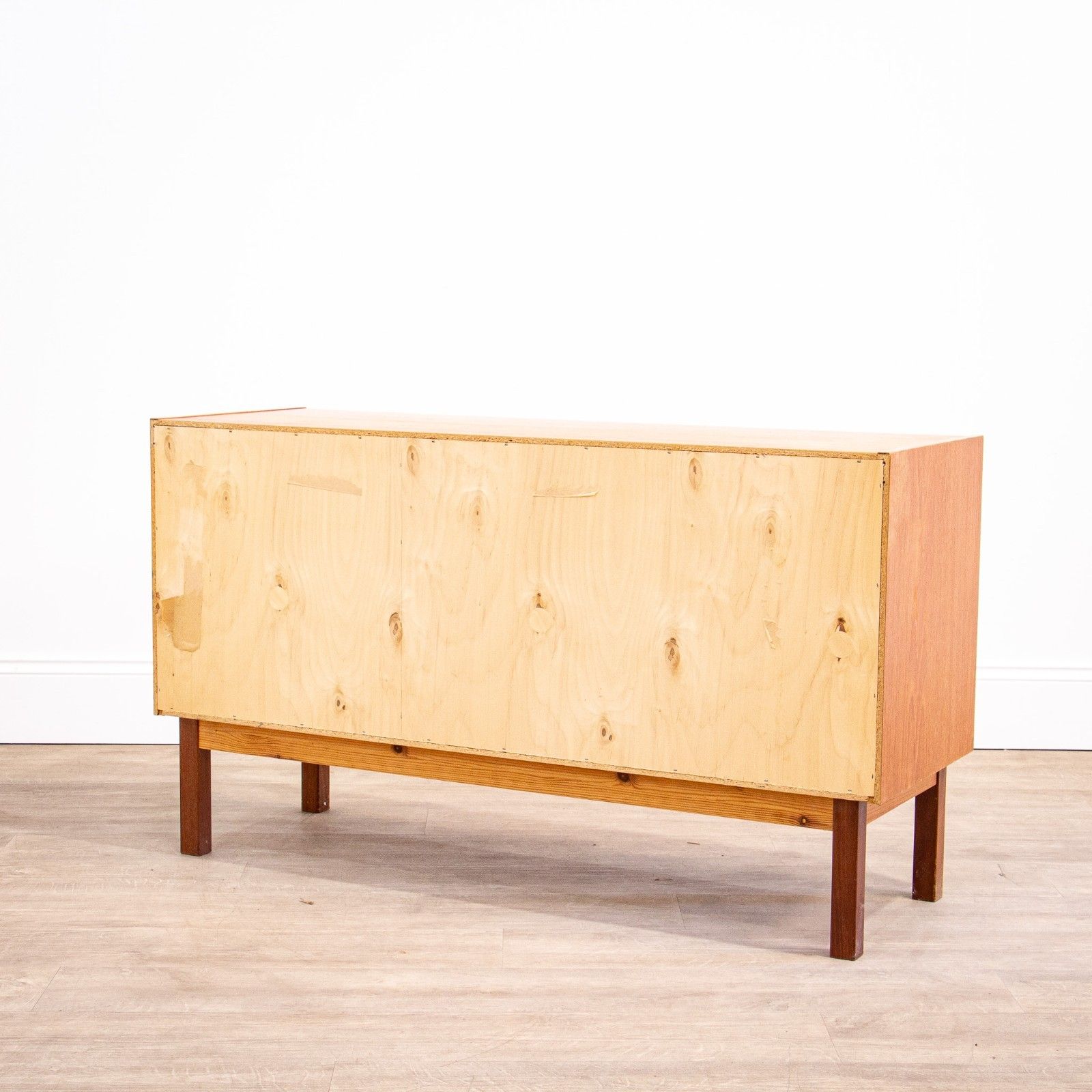 photo vinterior Small Mid Century Teak Sideboard With Sliding Doors