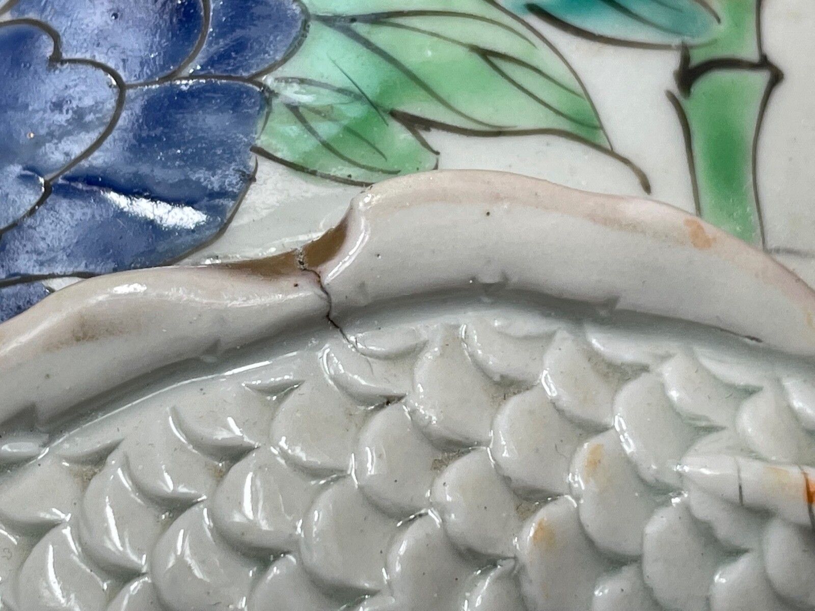 1950.0 Beautiful Large Antique Japanese Imari 19th Century Porcelain Dragon Floor Vase photo
