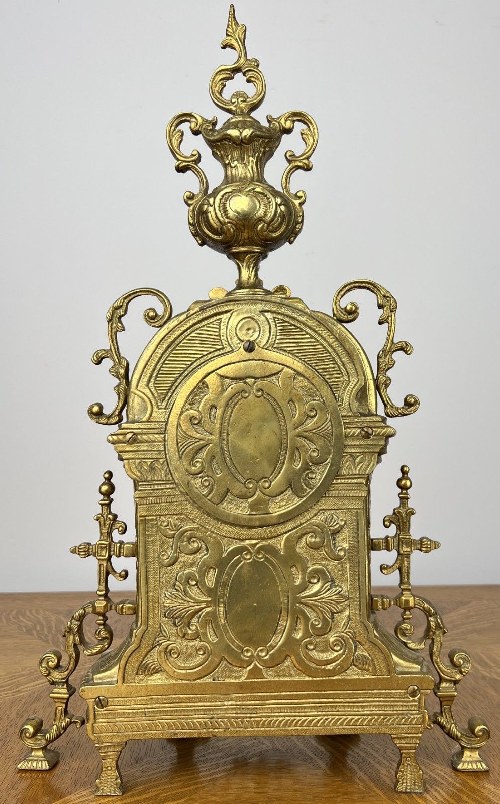 photo vinterior Clock Vintage Style Brass Ornate Mantel Clock Decorative Table Clock Lot 6038
