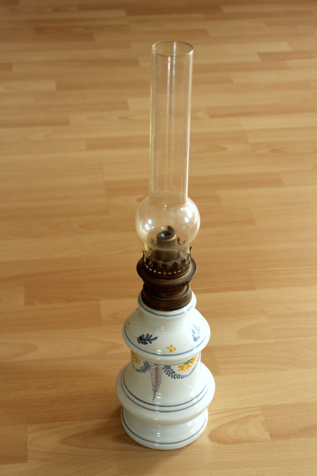 Antique Oil Lamp Made Of Ceramic, Brass And Glass   Comes Direct From The 1910s photo Lighting