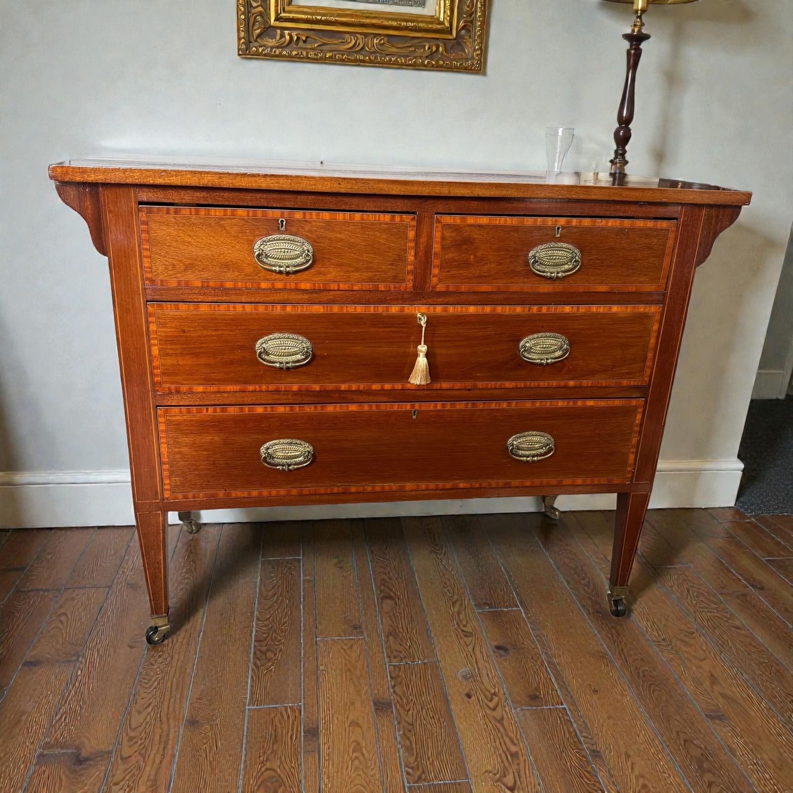 Fine Antique Mahogany Chest Of Drawers With Satinwood Inlay photo vinterior