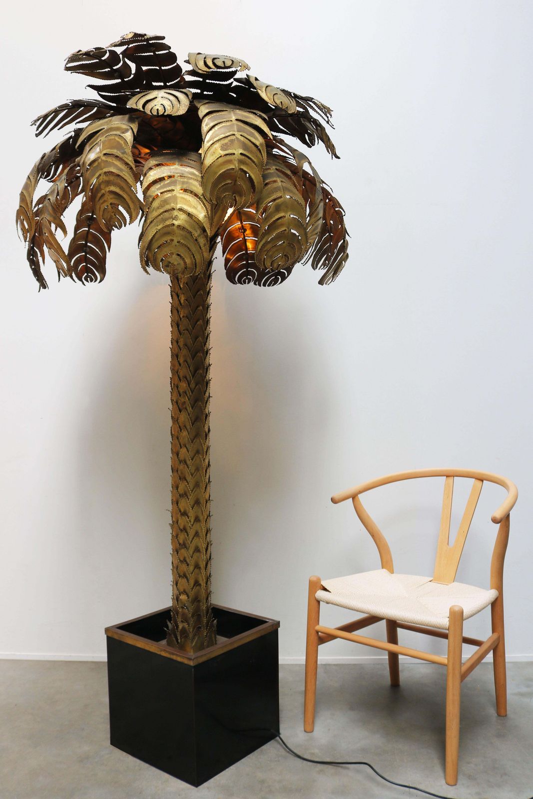 photo vintage Large 195cm Palm Floor Lamp By Christian Techoueyres For Maison Jansen 1970