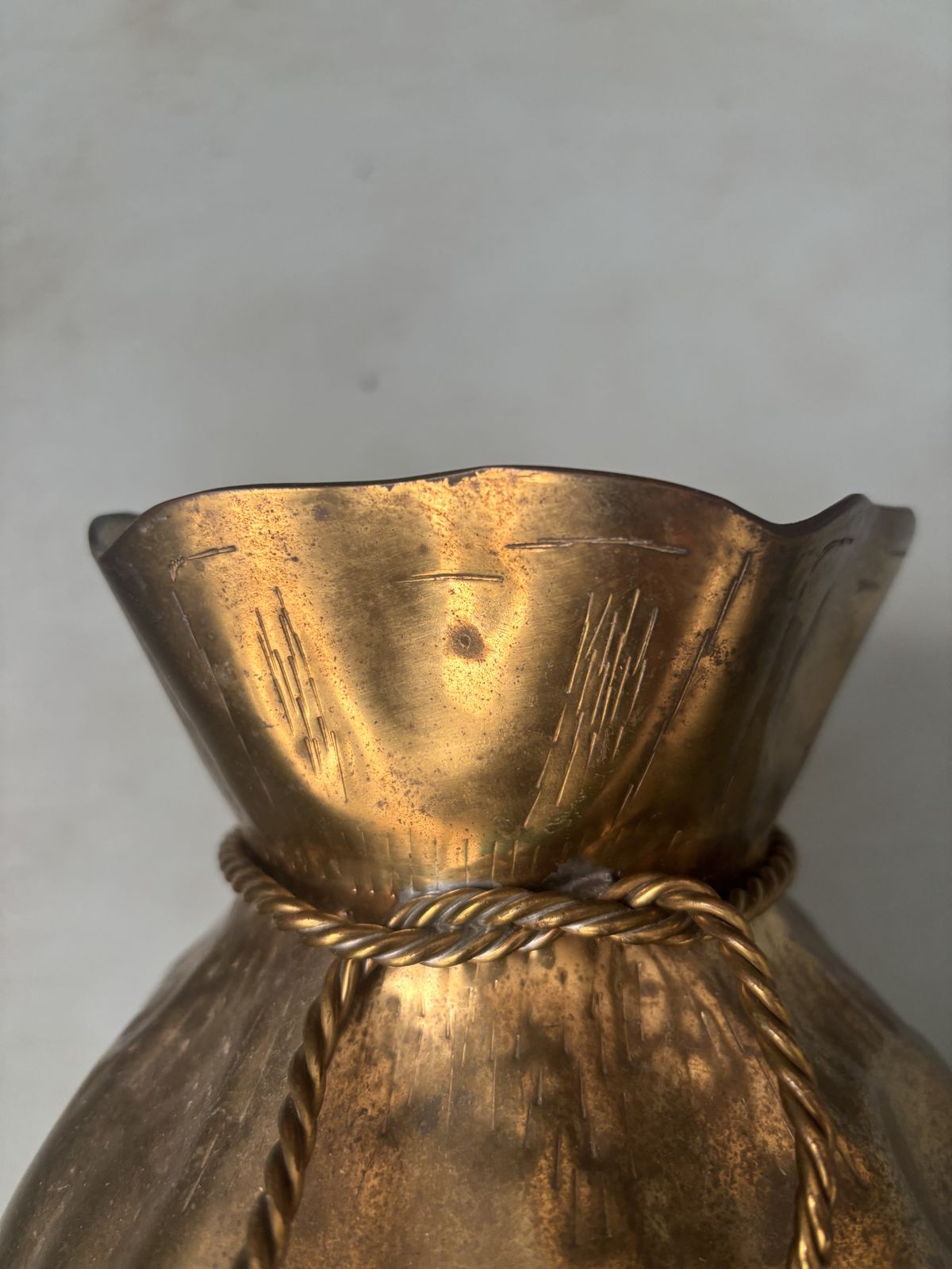 Mid Century Brass Money Bag Vase photo 80.0
