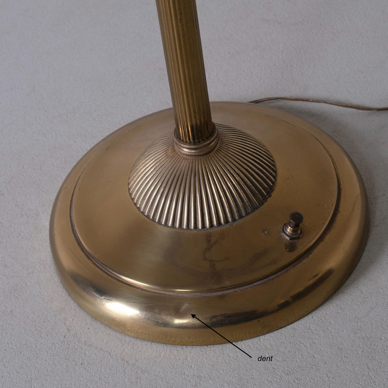 Maison Jansen Neoklassieke Messing Vloerlamp | Frankrijk | jaren 1960 photo vintage
