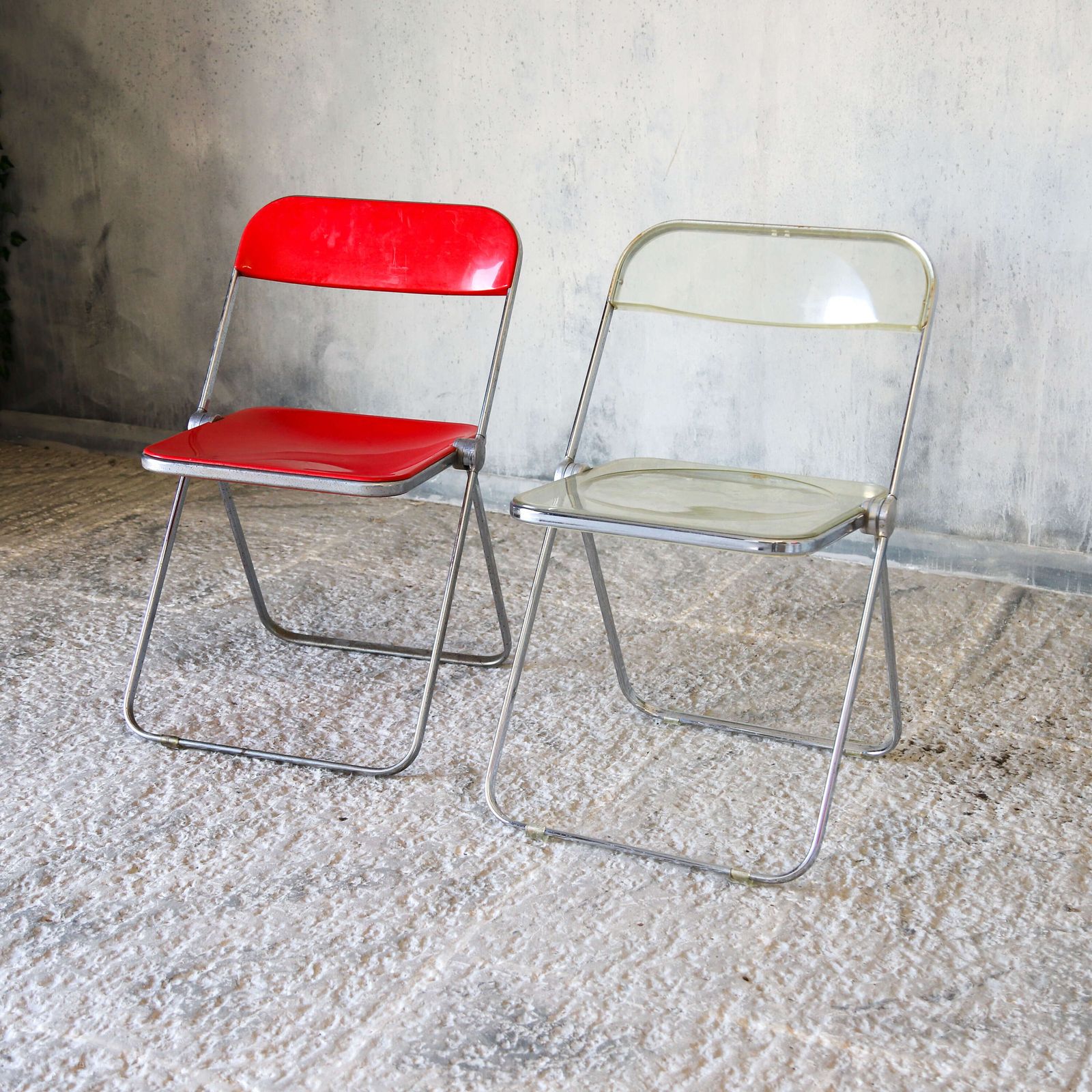 photo furniture Giancarlo Piretti Castelli Plia Chairs   Iconic 1967 Italian Folding & Stacking Design