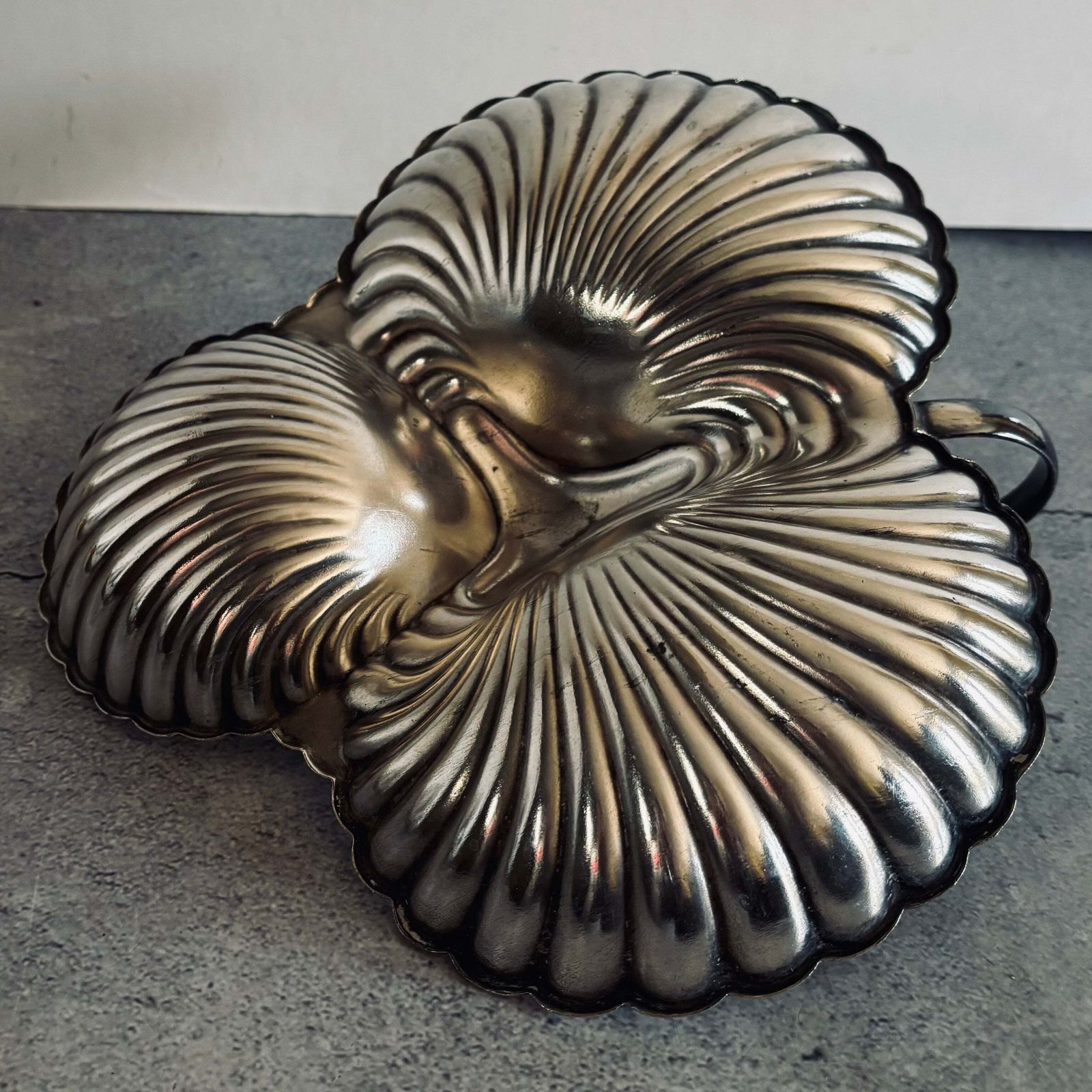 Antique Silver Plate Shell Dish photo vinterior