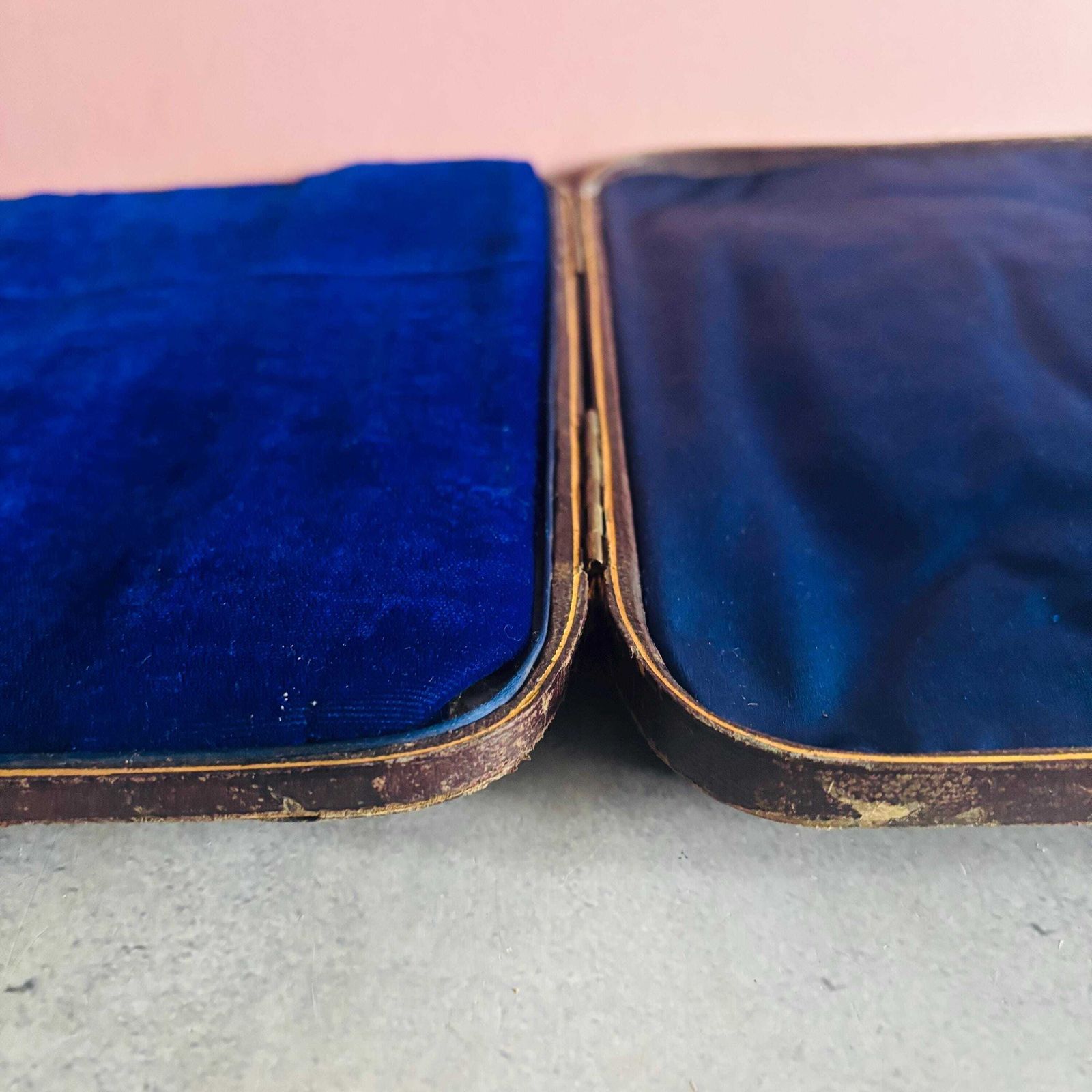 photo for sale Large Antique Leather Jewellery Display Box For | Mappin & Webb Jewelry Case