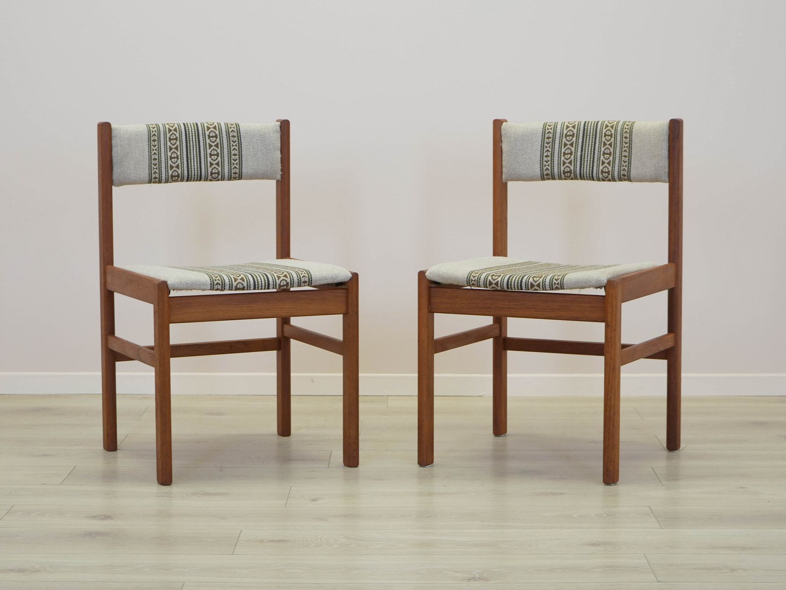 photo vintage Set Of Two Teak Chairs, Danish Design, 1970s, Made In Denmark