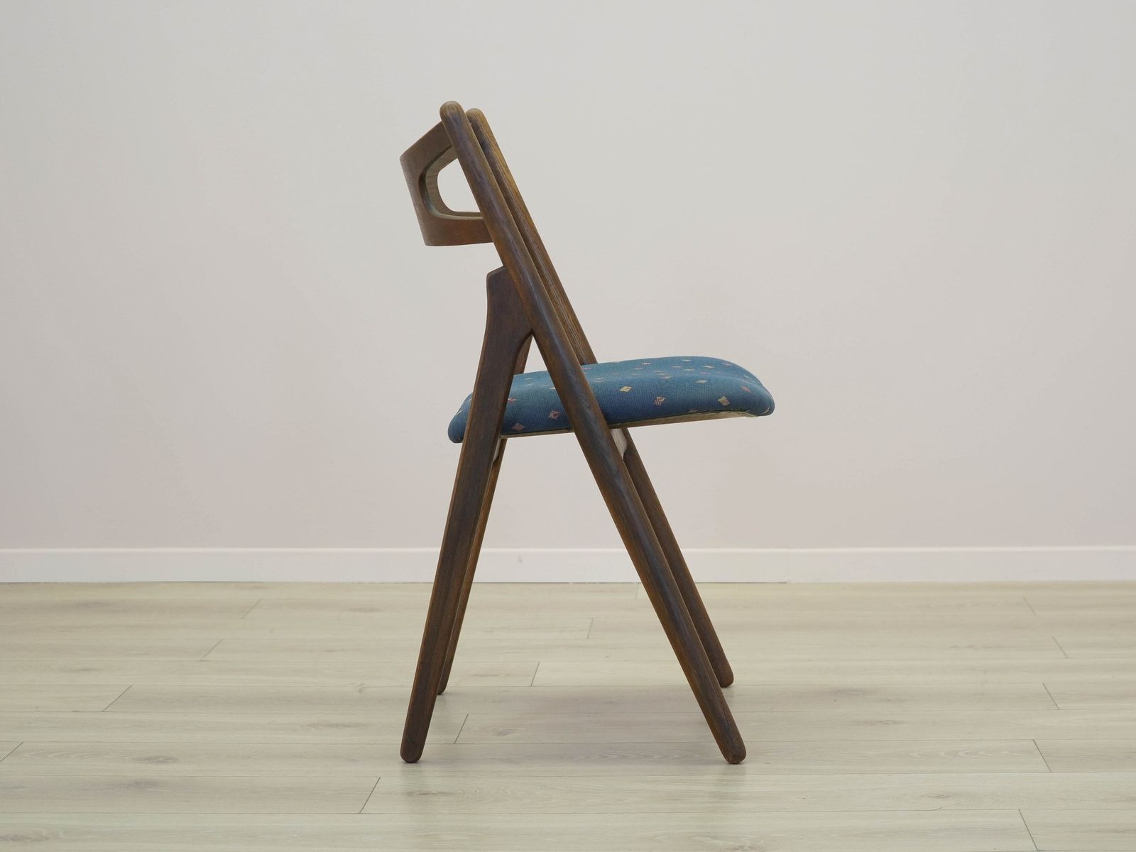 Ensemble de quatre chaises en chêne, design danois, années 1960, par Hans J. Wegner photo 4209.0