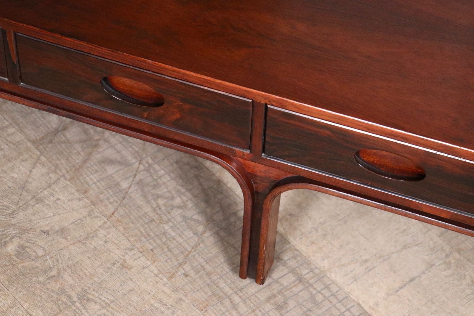 photo buy Gianfranco Frattini Low Sideboard For Bernini Italy 1957
