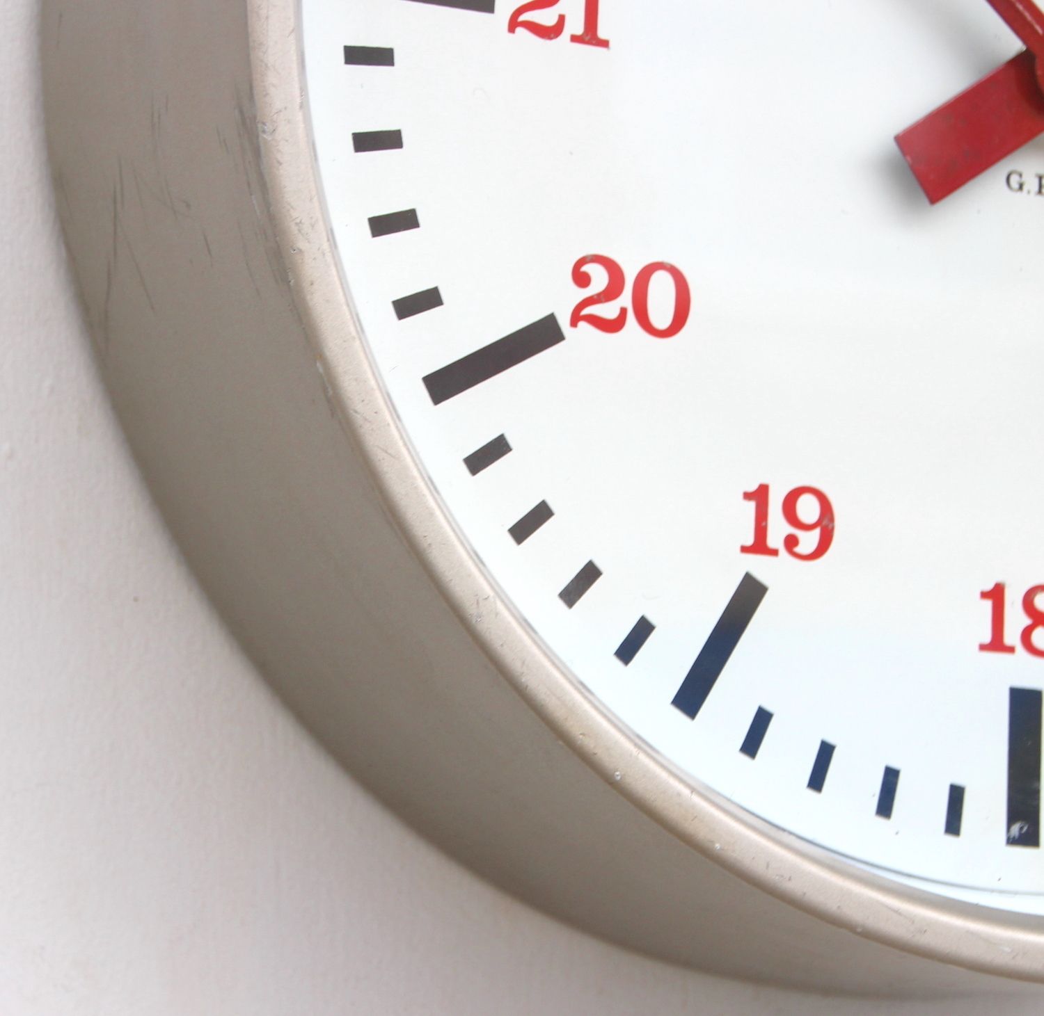 Dated 1969 British Gpo Vintage Wall Clock. Fully Guaranteed. London Timepiece photo 155.0