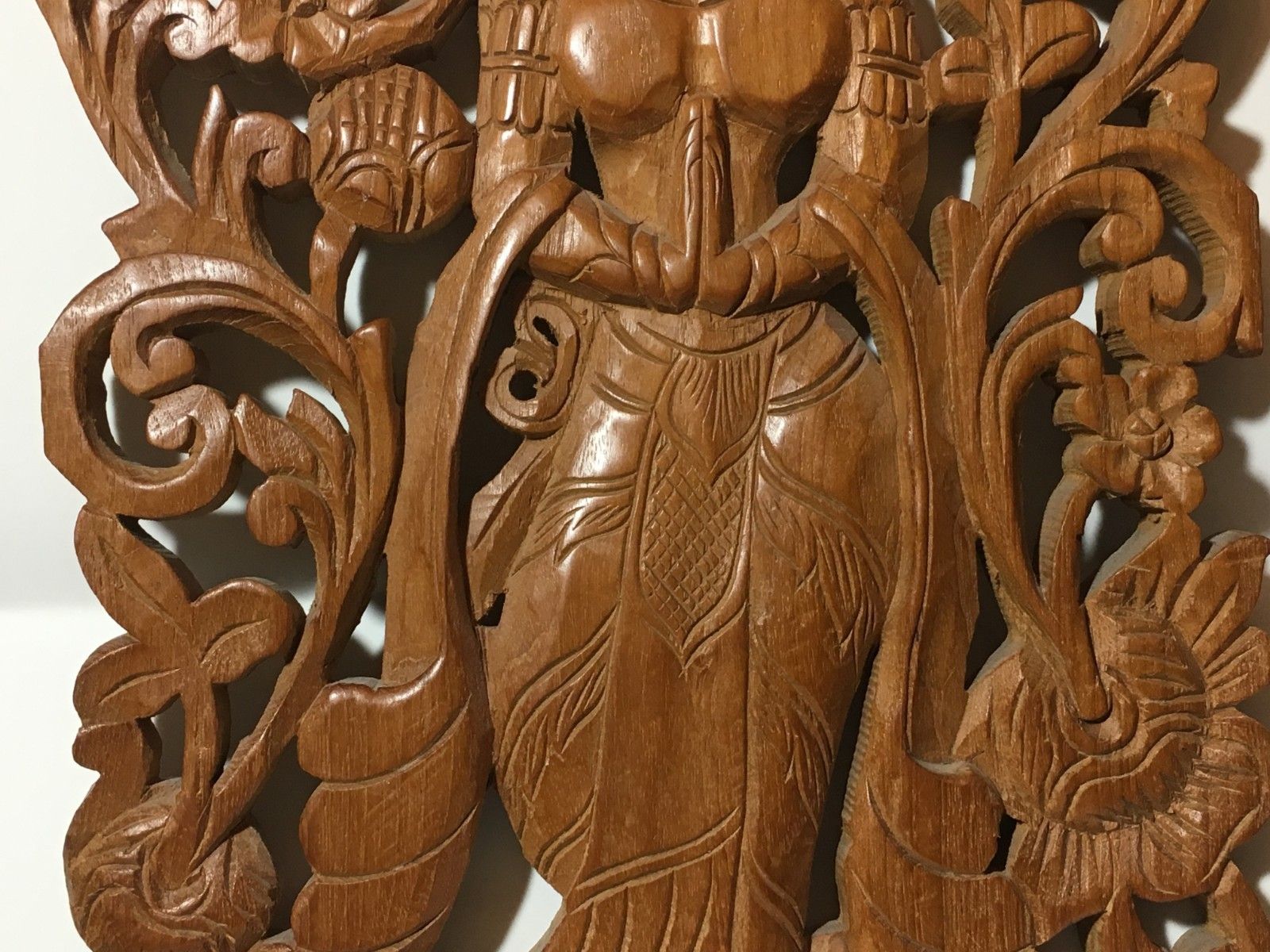 Groot Aziatisch handgesneden houten boeddha wandpaneel photo buy