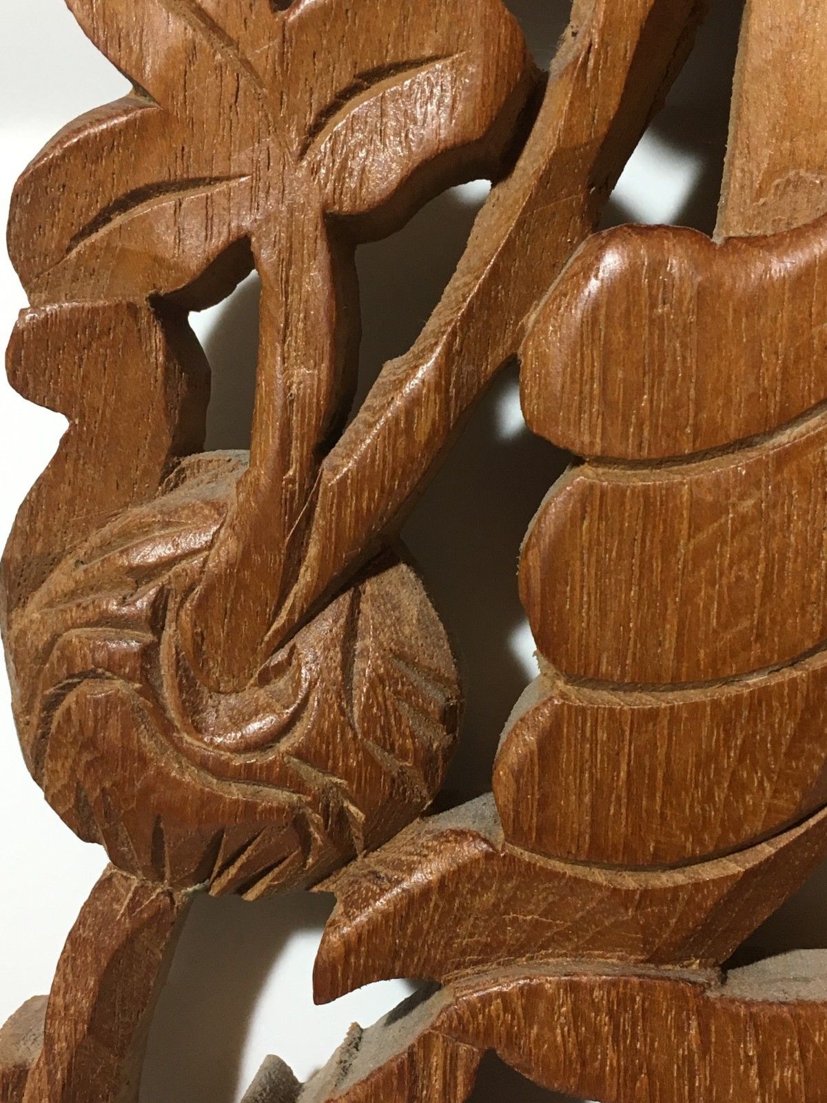 photo furniture Groot Aziatisch handgesneden houten boeddha wandpaneel