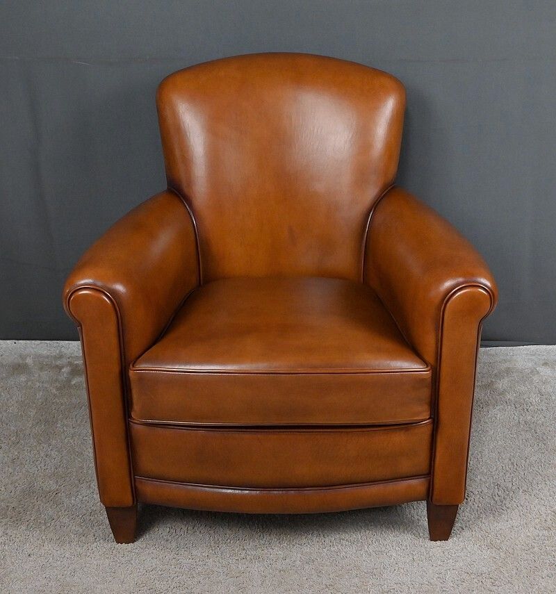 Furniture Pair Of Leather Club Chairs – Reproduction photo