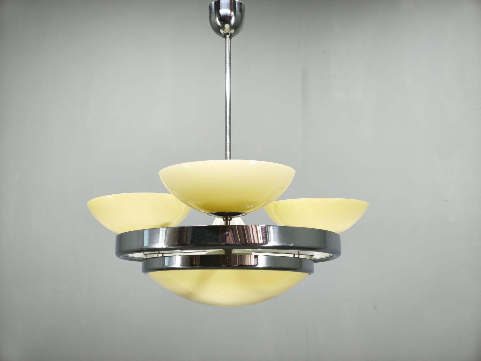 Tsjechische art deco hanglamp van opalineglas, jaren 1940 photo furniture