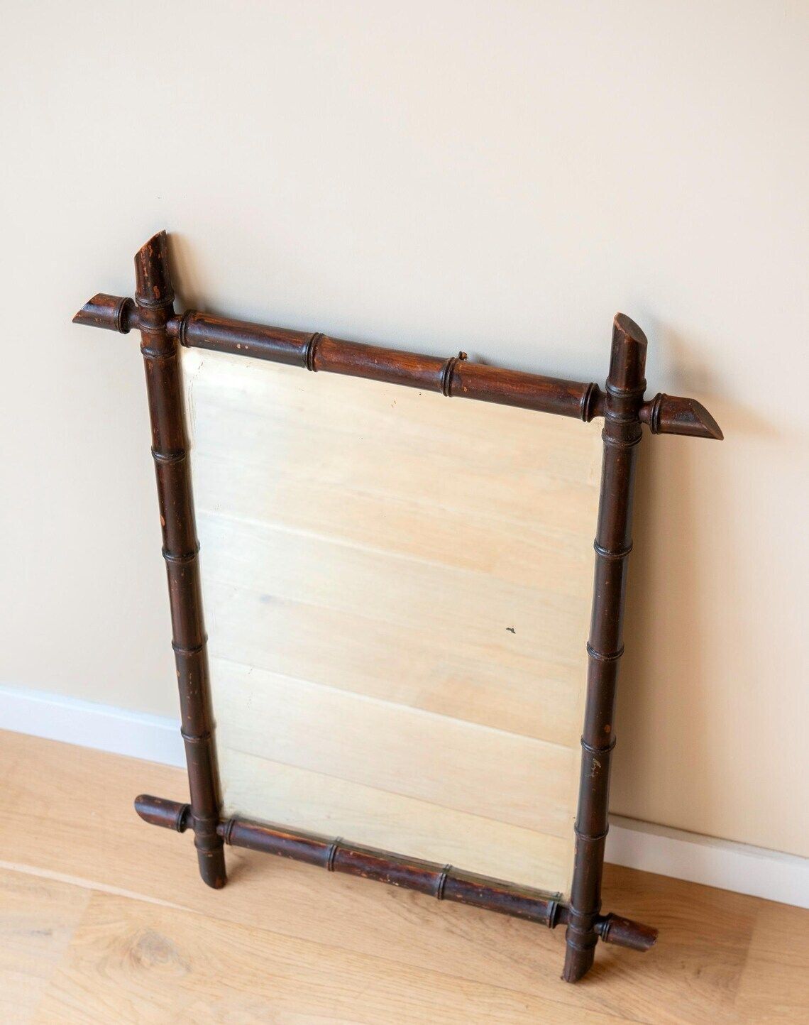 Grote Franse Faux Bamboe Spiegel – Antieke Houten Wandspiegel In Donkerbruin – Schouw  En Entréspiegel photo furniture