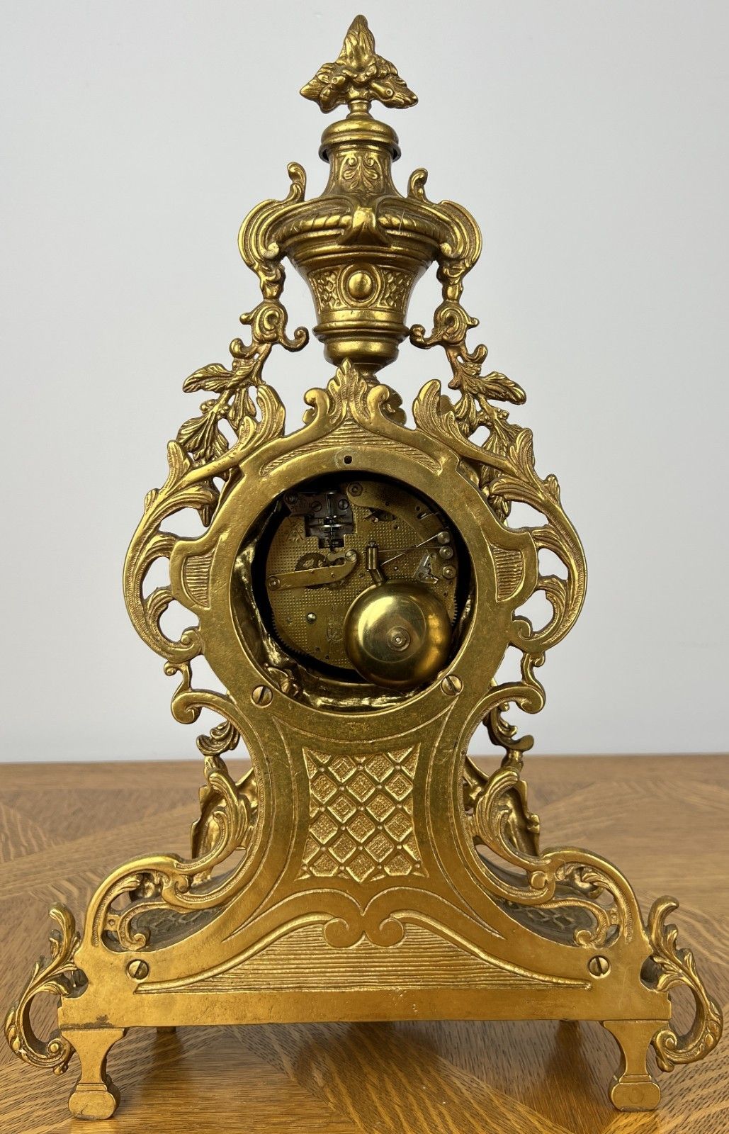 photo for sale Clock Vintage Style Brass Ornate Mantel Clock Decorative Rococo Style Lot 6053