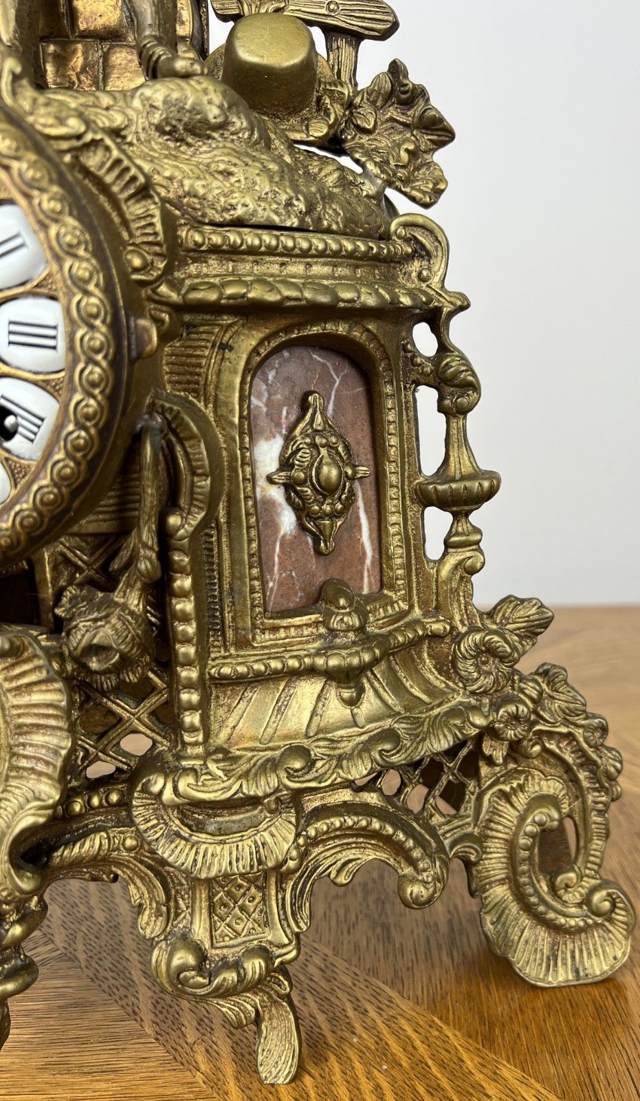 Clock Vintage Brass Figurine Mantel Clock Ornate Decorative Table Clock Lot 6054 photo Home Decor