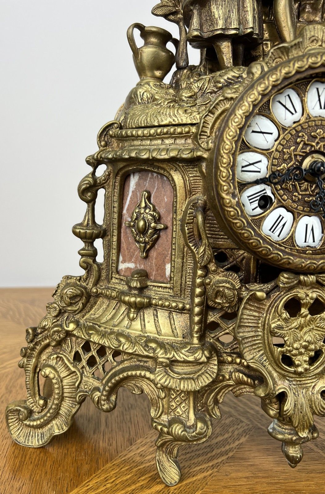 Clock Vintage Brass Figurine Mantel Clock Ornate Decorative Table Clock Lot 6054 photo vinterior