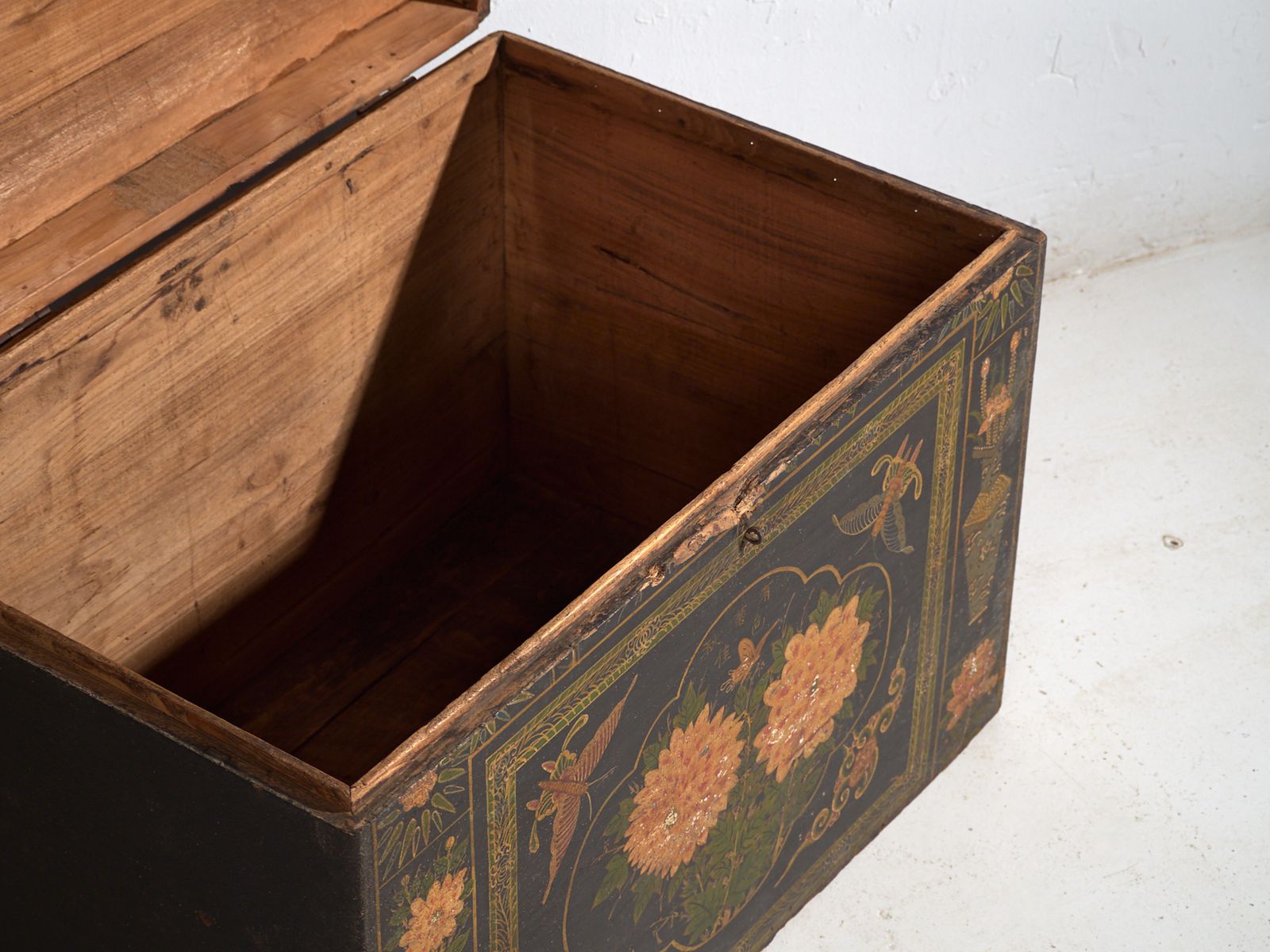 Antique Painted Chinese Trunk In Pine Wood  China Circa 1900 photo 904.0