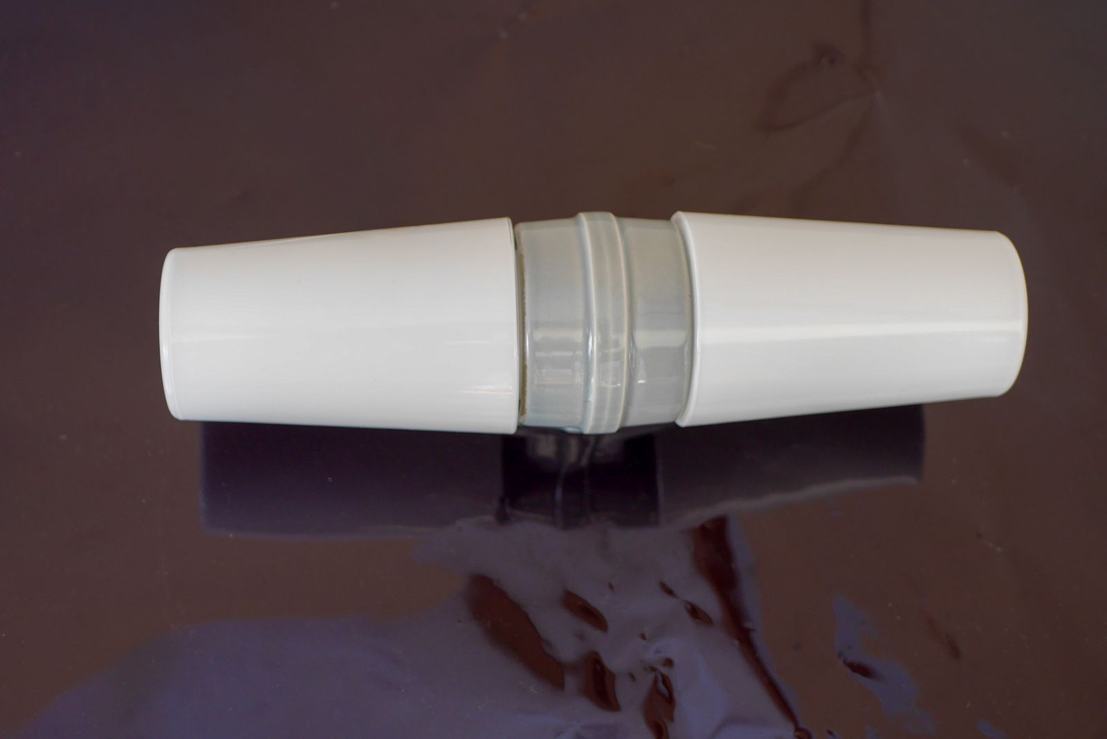 Grote mid-century modern lichtgrijze badkamerlamp van Sigvard Bernadotte photo Verlichting