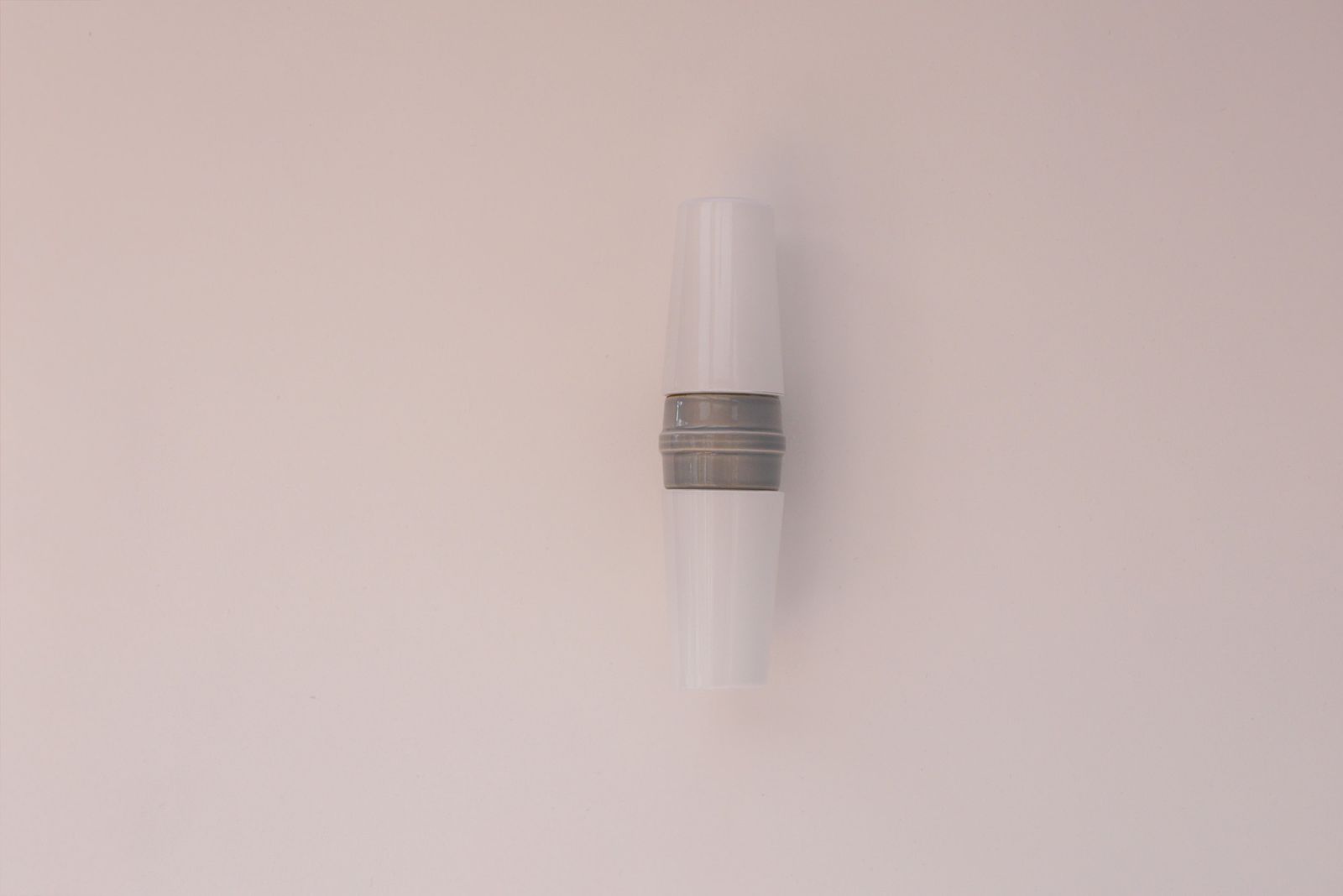 photo for sale Grote mid-century modern lichtgrijze badkamerlamp van Sigvard Bernadotte