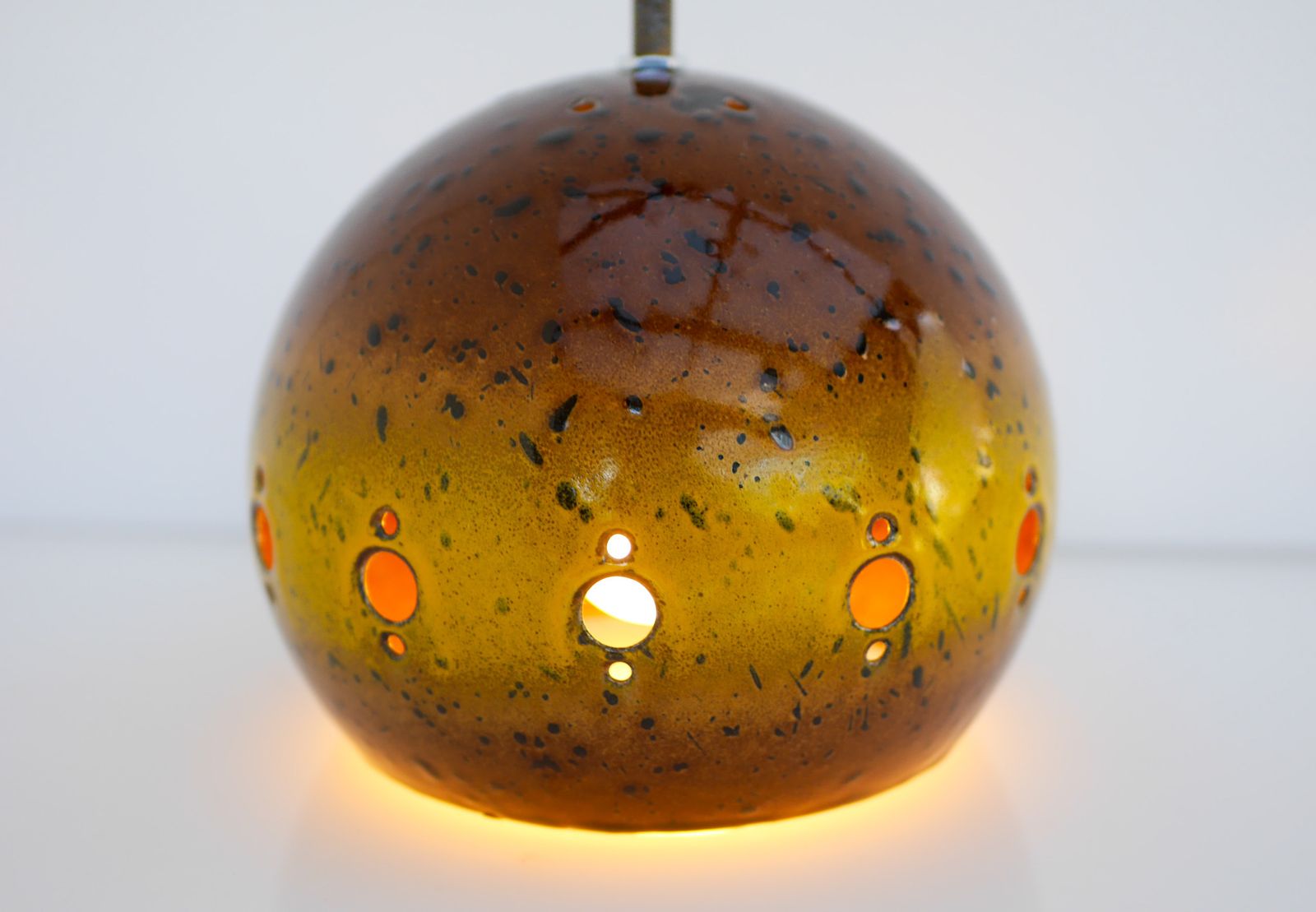 Vintage Geëmailleerde Hanglamp Van Hustadt Leuchten, Jaren 1960 photo for sale
