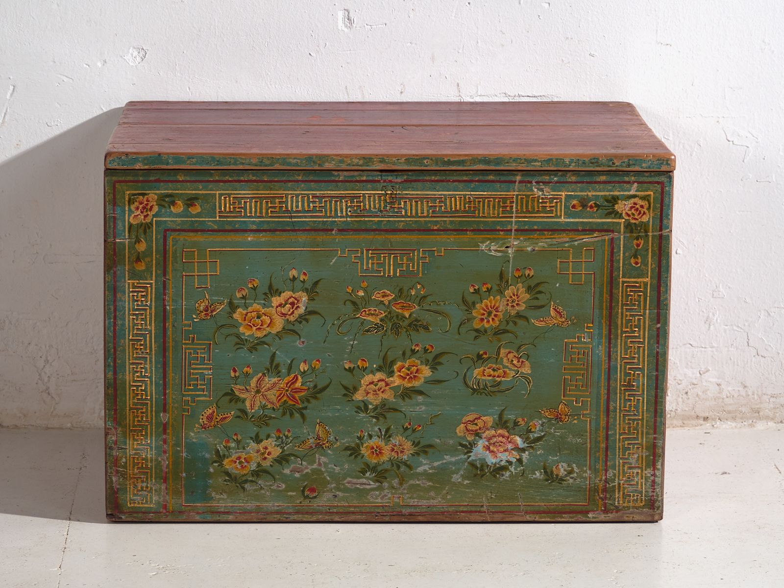 Antique Painted Chinese Trunk In Pine Wood – China, C.1900 photo 795.0