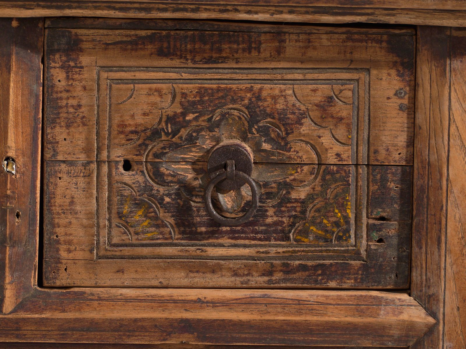 Antique Carved Console In Pine Wood – China, Circa 1900 photo vinterior