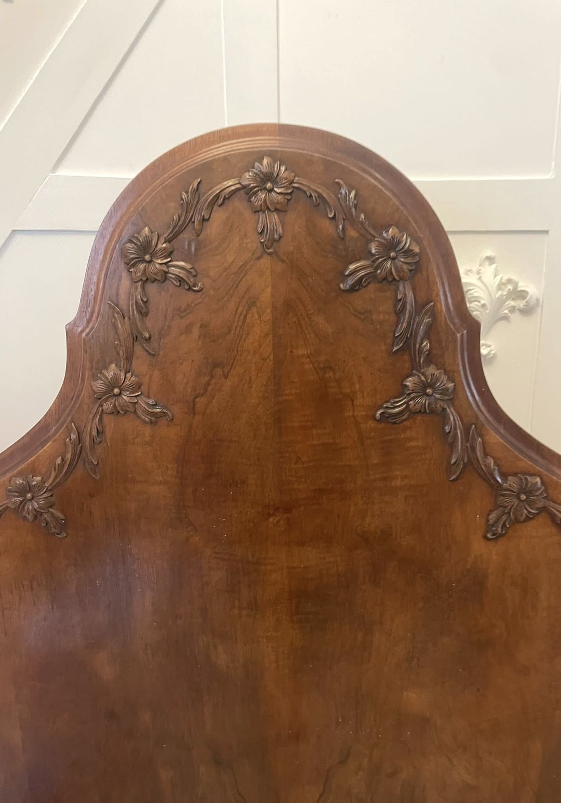 Antique Pair Of Quality Carved Burr Walnut Single Beds photo vinterior