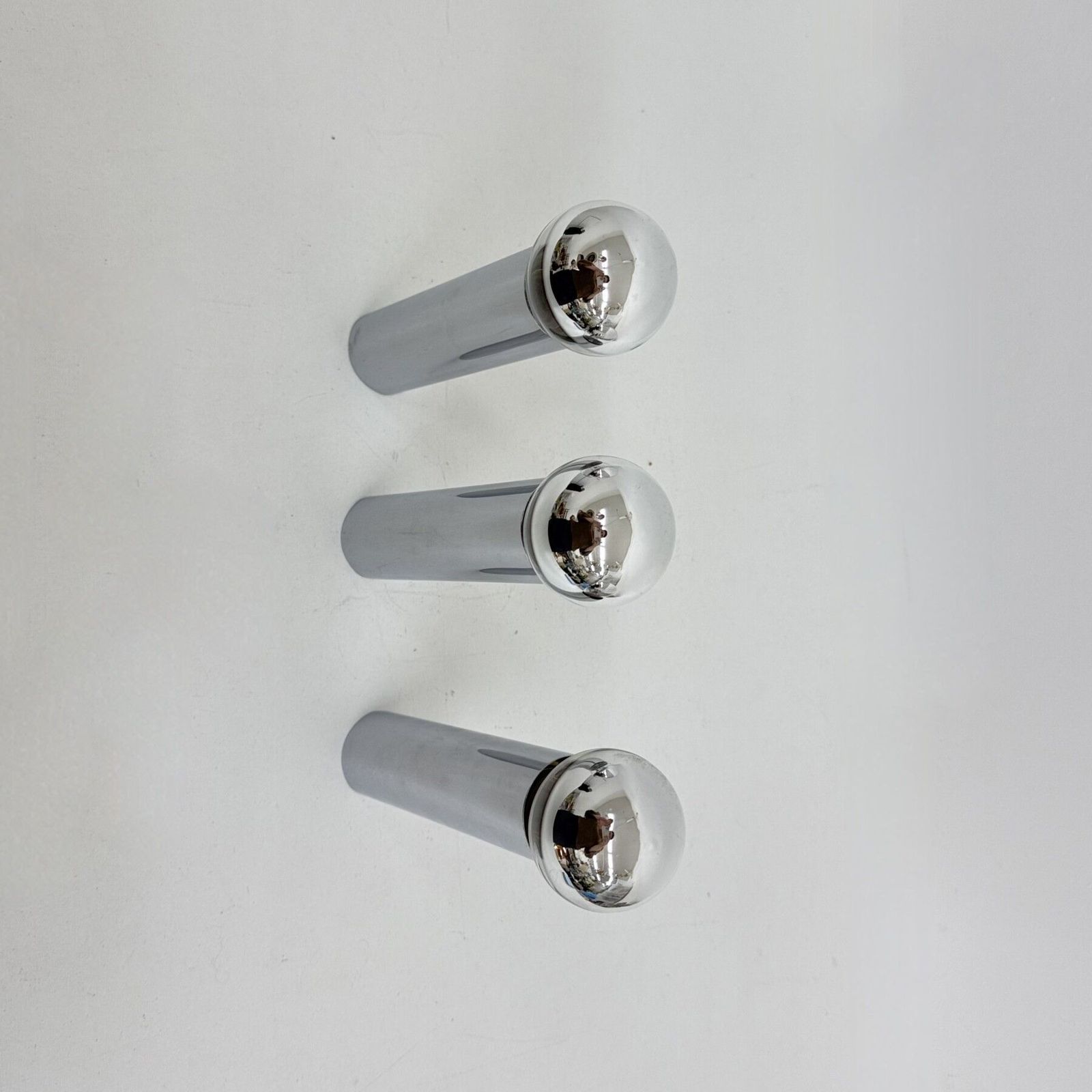Luminaires Ensemble de 3 appliques/plafonniers tubulaires chromés minimalistes, années 1970 photo