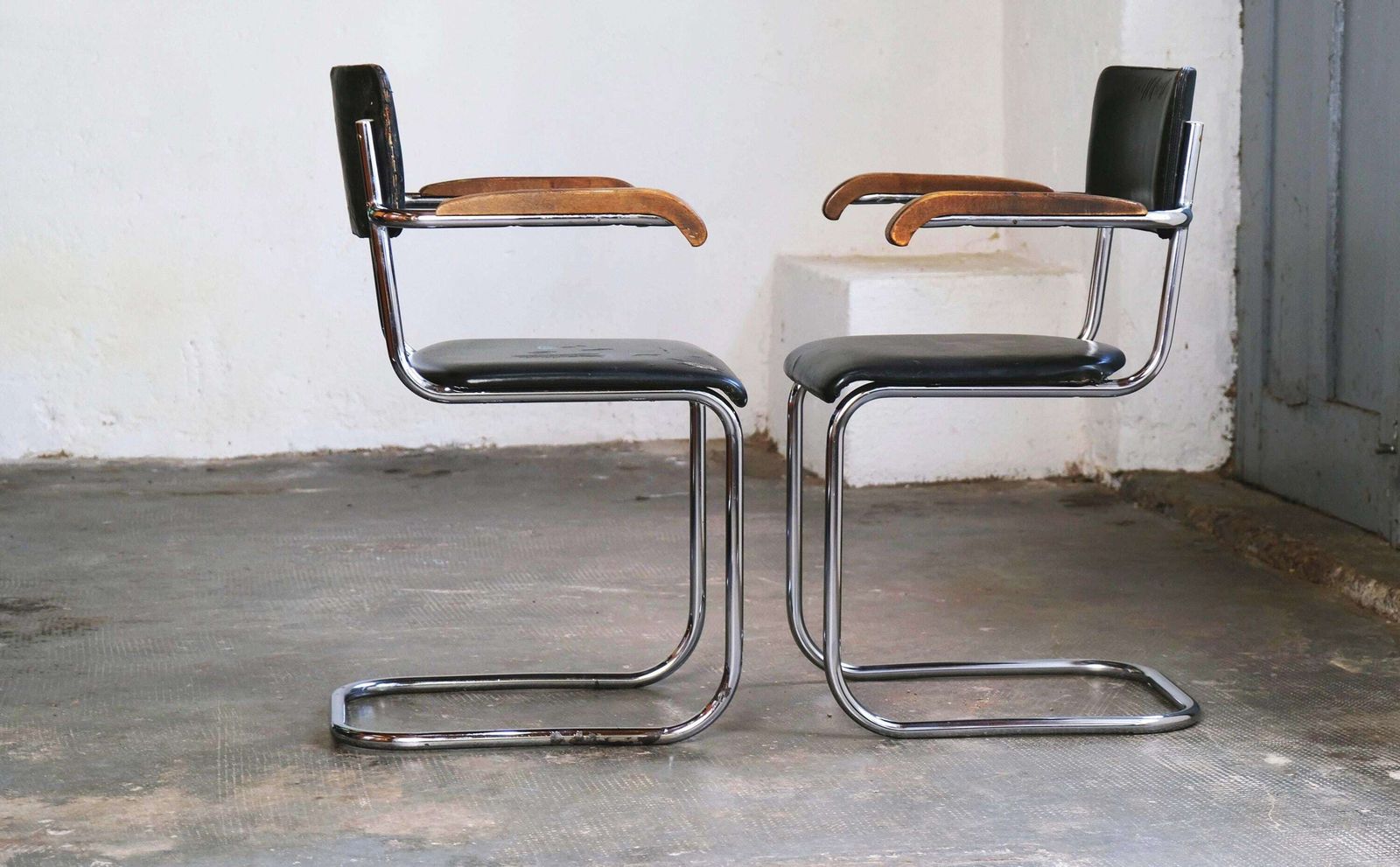 1 Of 2 Bauhaus Cantilever Armchair Mart Stam S 43