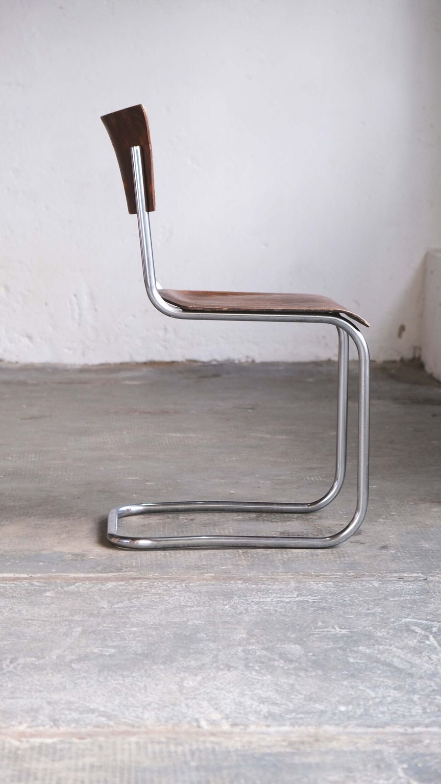 Bauhaus Cantilever Chair After Mart Stam, Dark Brown photo furniture