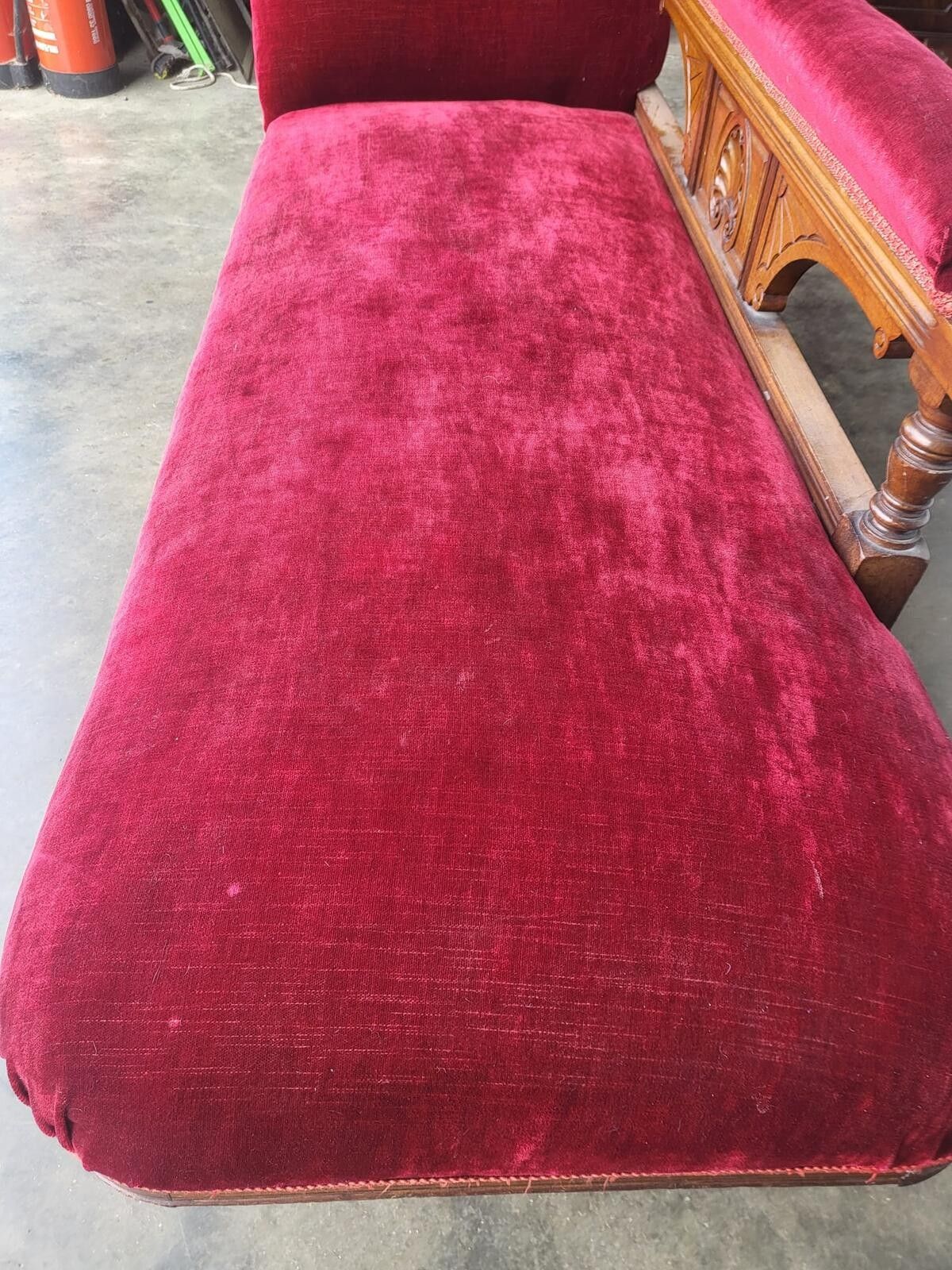 Antique Victorian Red Chaise Longue Sofa Turned Legs Castors photo Furniture