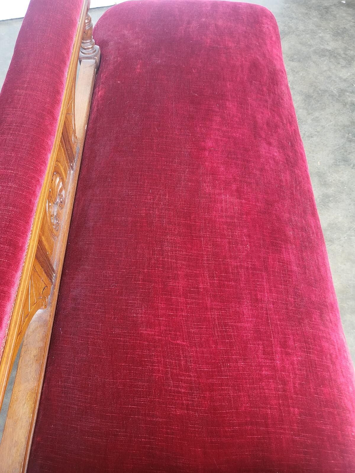 Antique Victorian Red Chaise Longue Sofa Turned Legs Castors photo vintage