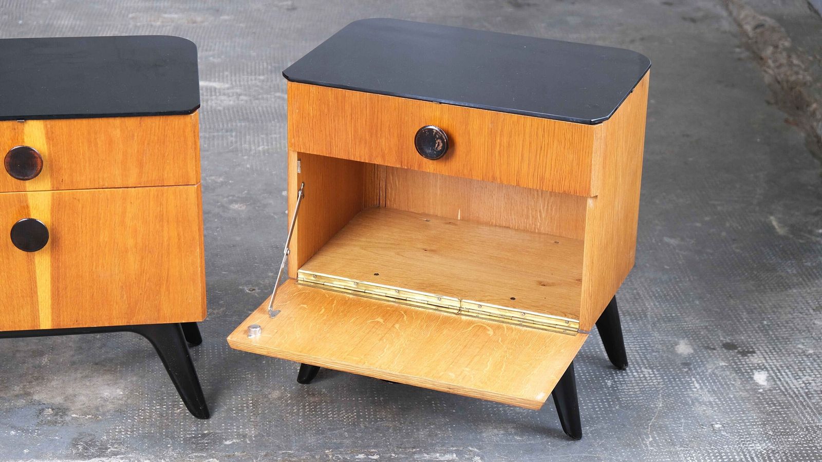 photo furniture Set Of Two Mid Century Bedside Tables And A Chest Of Drawers With Mirror