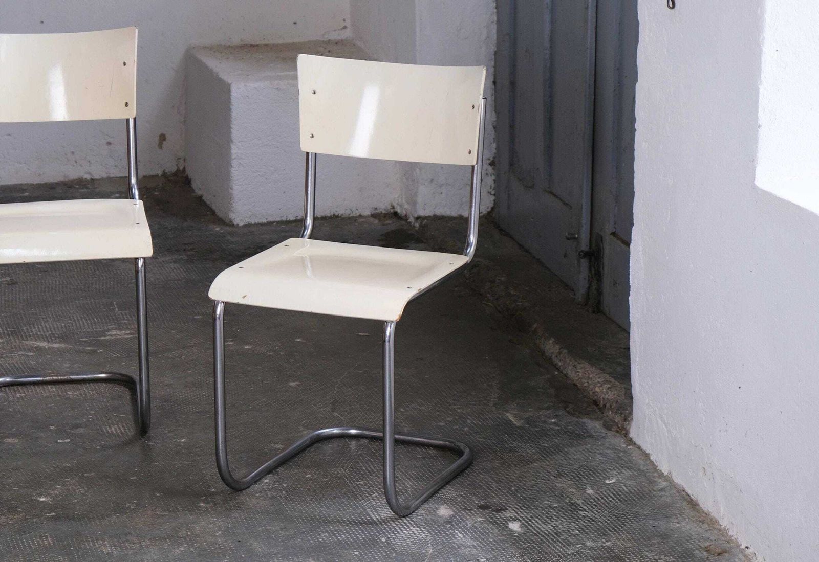1 Of 2 Bauhaus Cantilever Chairs After Mart Stam, S 43 White Lacquered photo buy