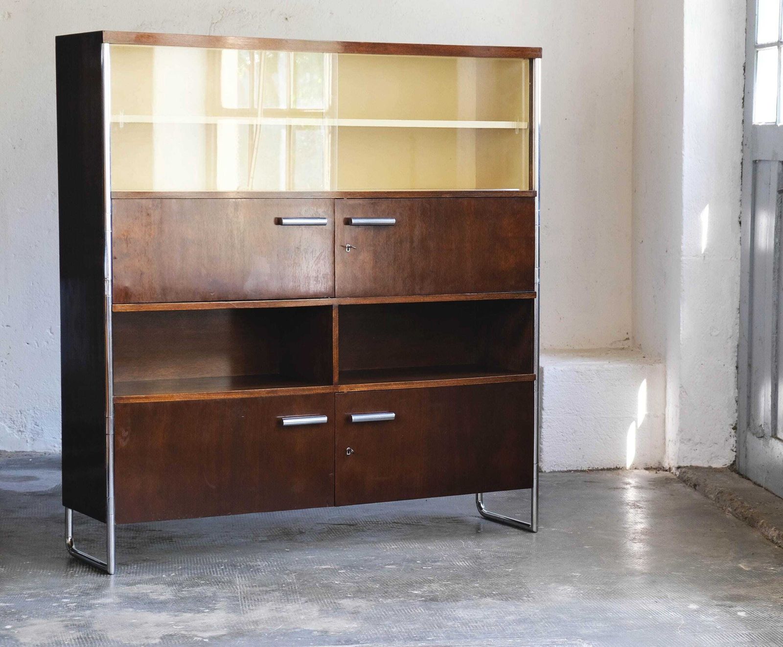 Bauhaus Cabinet / Display Cabinet Thonet License After John Hagemann photo vinterior