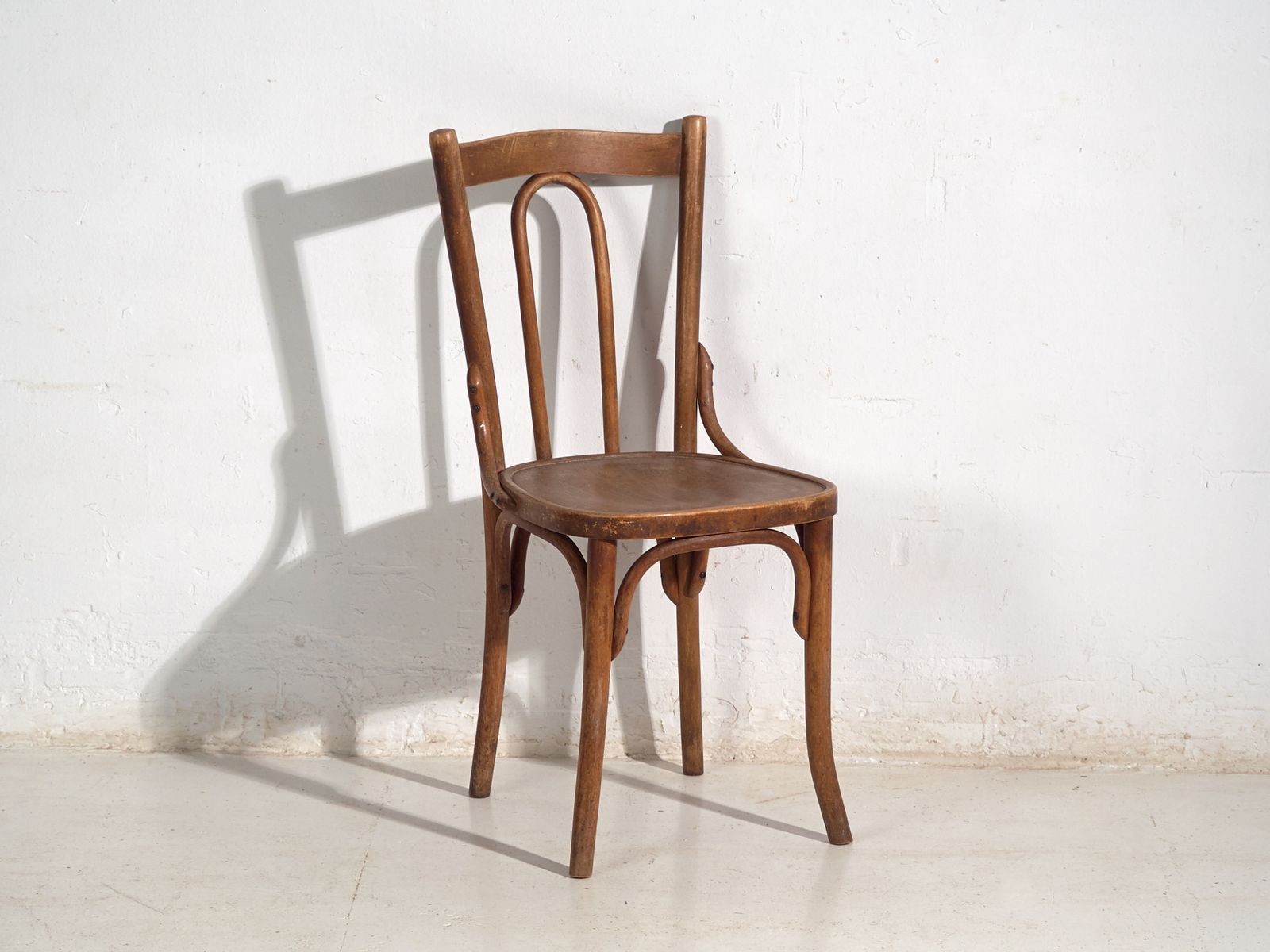 Furniture Antique Set Of 6 Bentwood Thonet Chairs – Central Europe, Circa 1900 photo