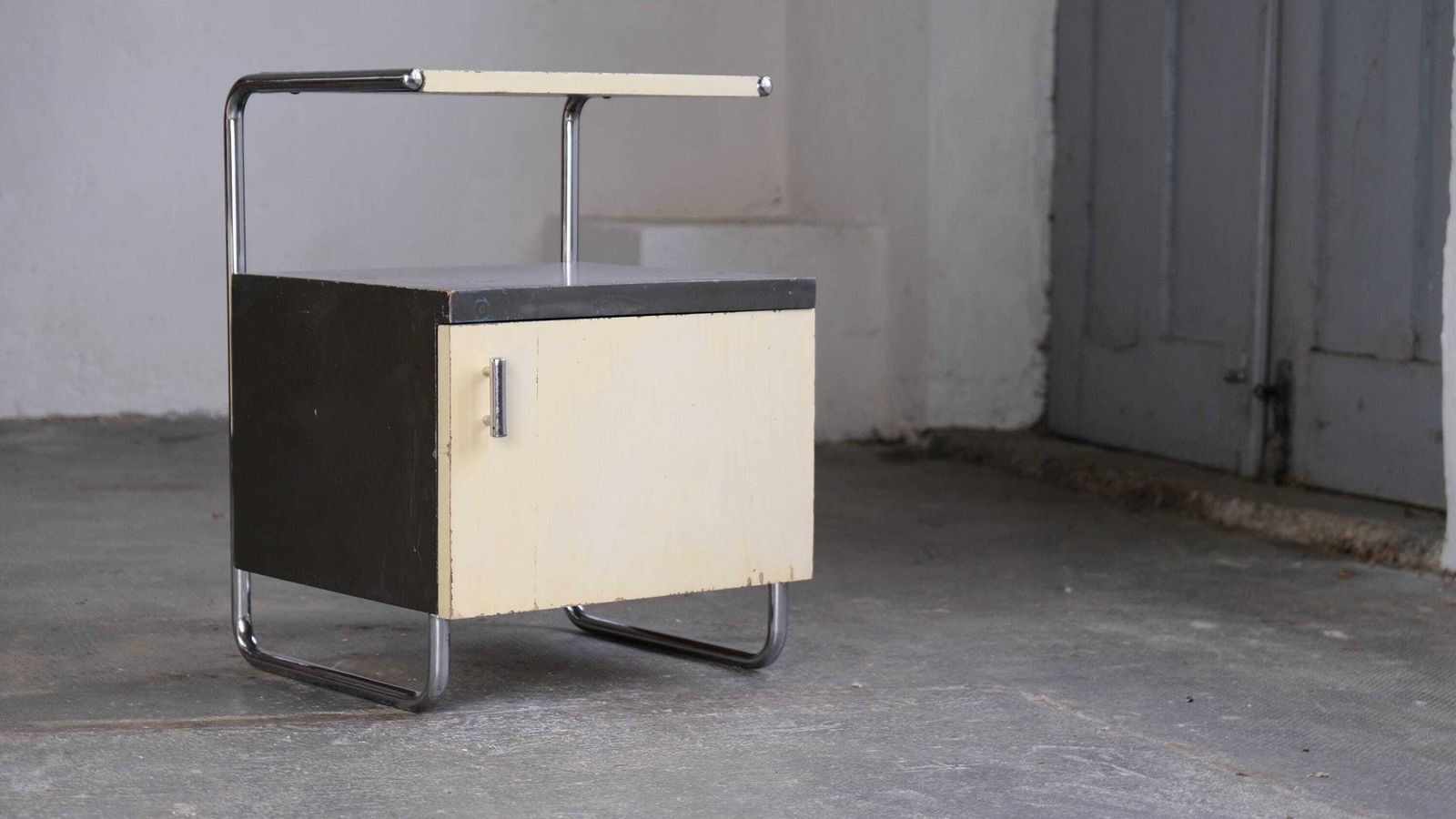 Dark Grey / Cream Bauhaus Bedside Table By Mücke Melder photo furniture