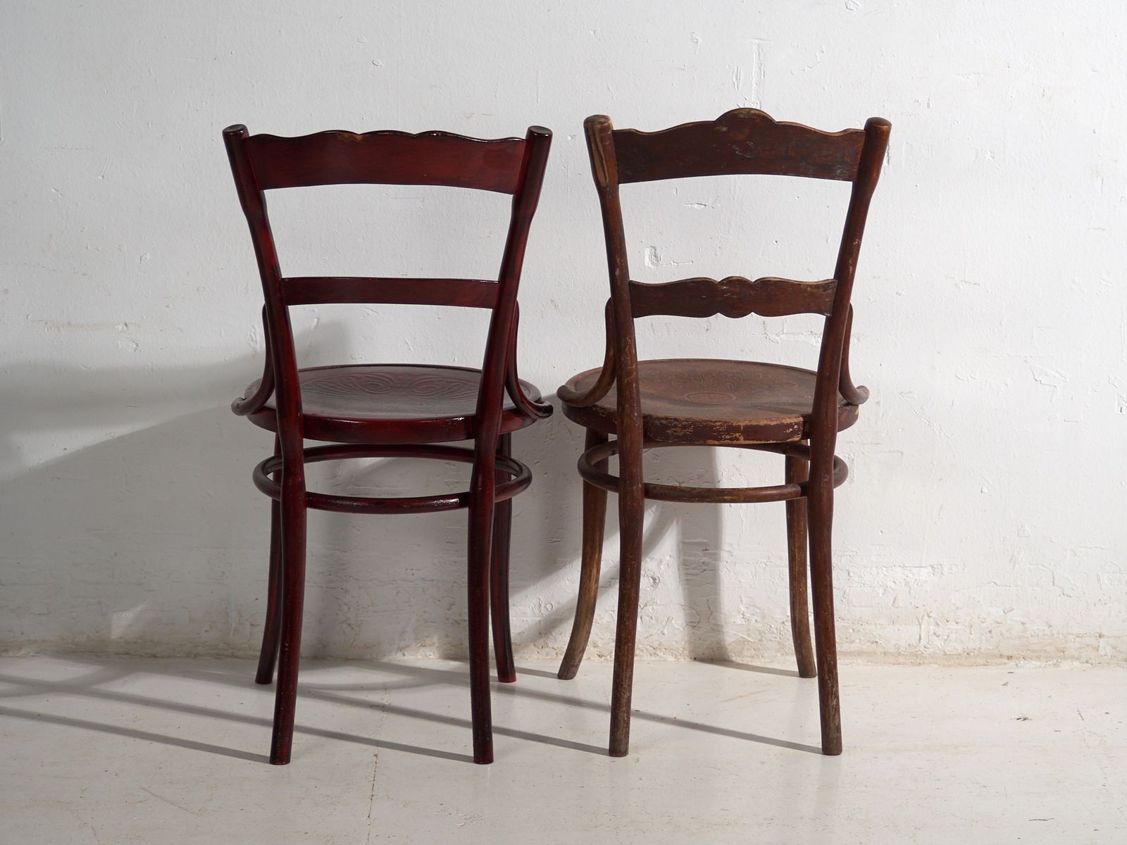 973.0 Antique Set Of 4 Bentwood Thonet Chairs – Central Europe, Circa 1900 photo