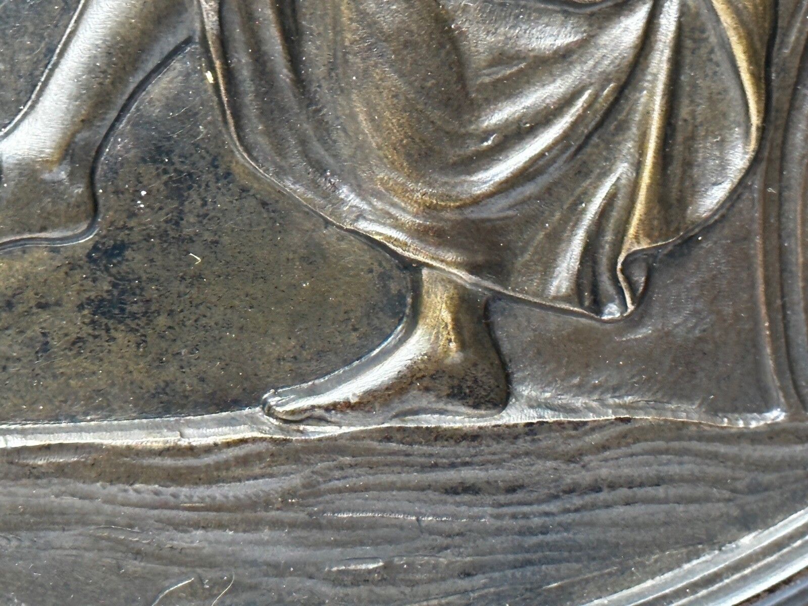 photo furniture 19th Century Coalbrookdale Bronze Circular Plaque Mother Holding Her Child