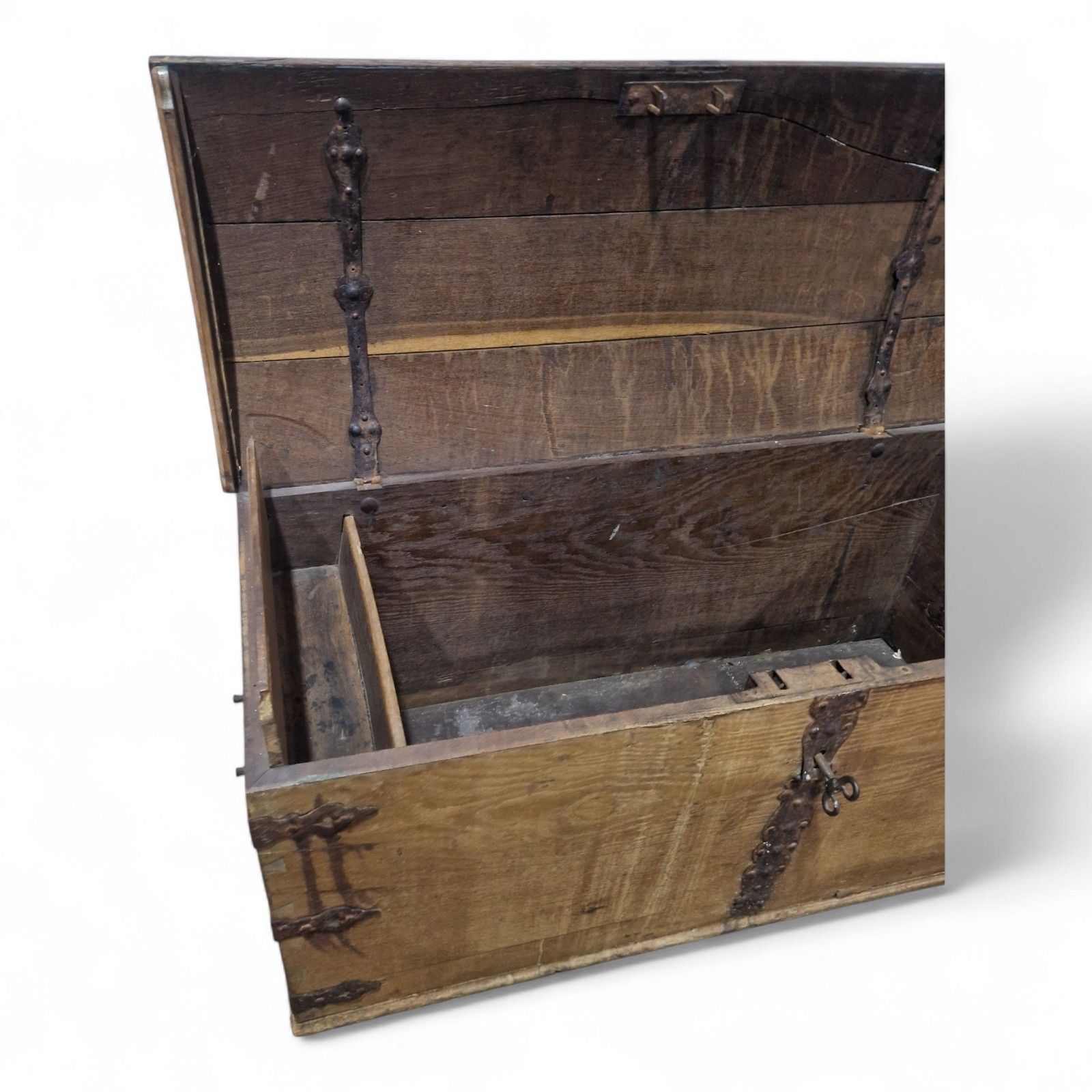 photo buy Continental Wooden Storage Chest Dome Top Rustic Coffer Blanket Box Large
