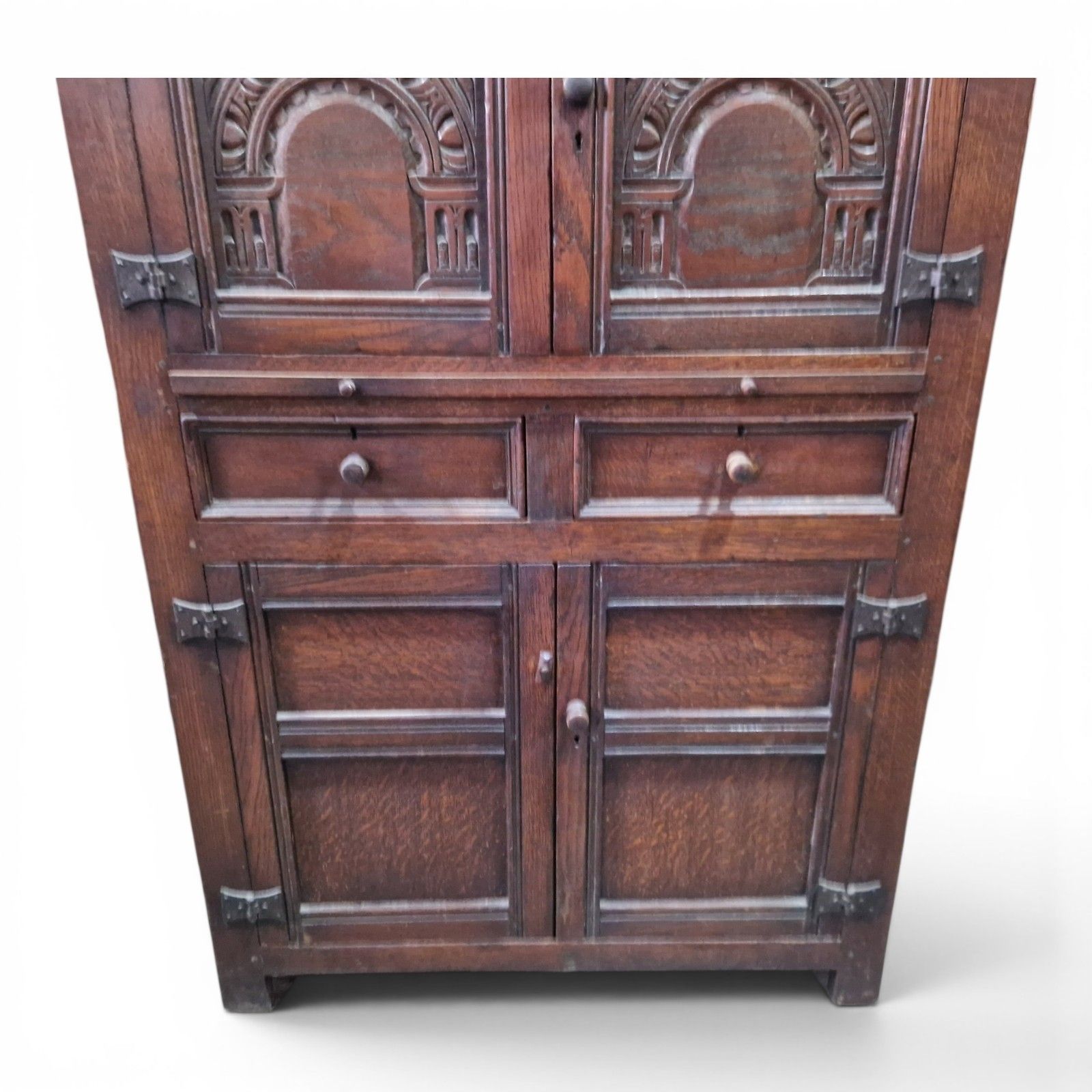 photo furniture Carved Oak Drinks Cabinet Bar Cocktail Cupboard Drawers Slide Antique Style