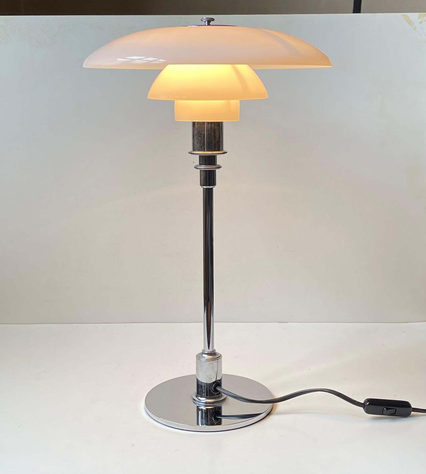 Vintage Louis Poulsen Ph 3/2 Table Lamp In Chrome & Opaline Glass photo for sale