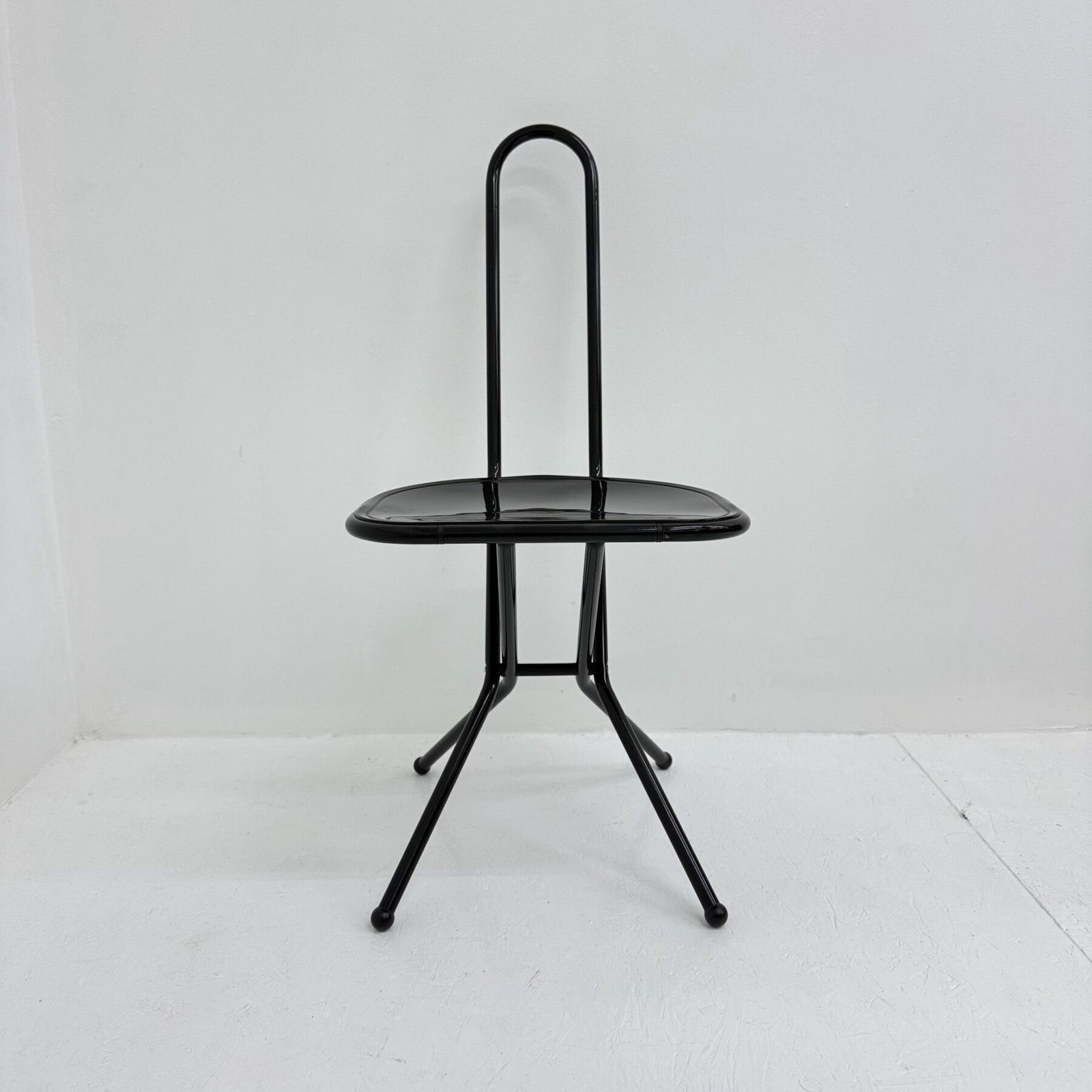 Postmoderne klapstoel van Niels Gammelgaard voor Ikea, jaren 1980 photo vinterior
