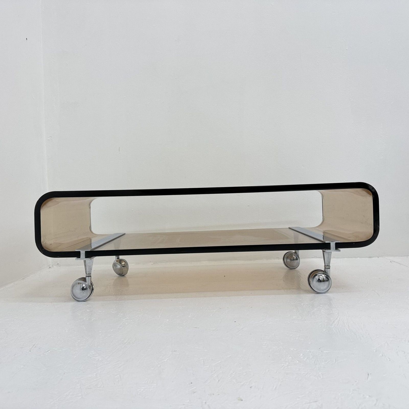 Mid Century Plexiglas Design Salontafel Van Michel Dumas Voor Roche Bobois, 1972 photo Meubels