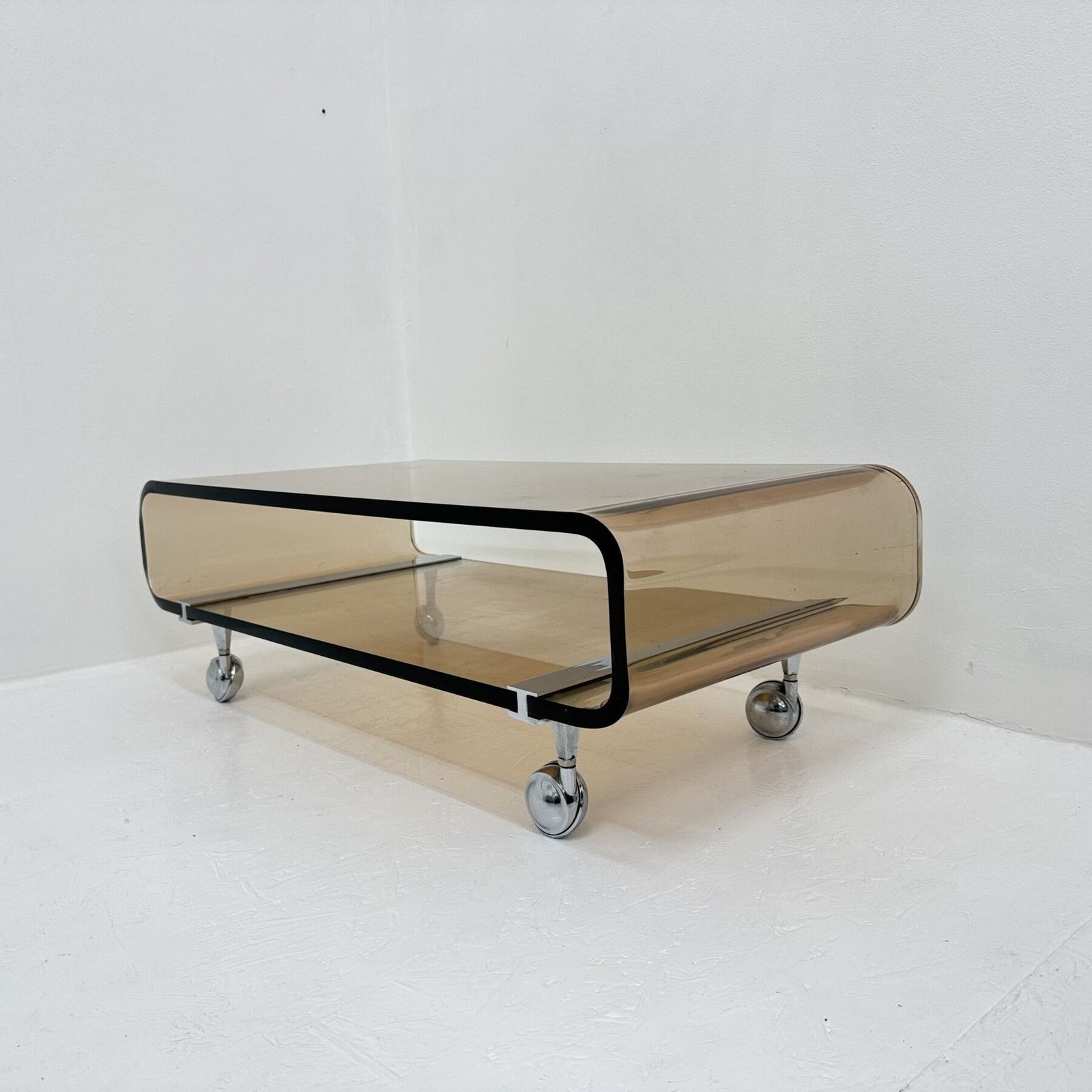 photo vintage Mid Century Plexiglas Design Salontafel Van Michel Dumas Voor Roche Bobois, 1972