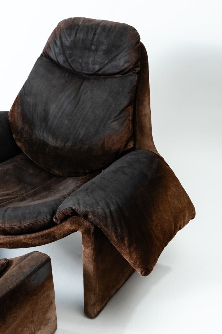 Vittorio Introini P60 Saporiti Italia Armchair And Ottoman Set – 1970s photo vinterior