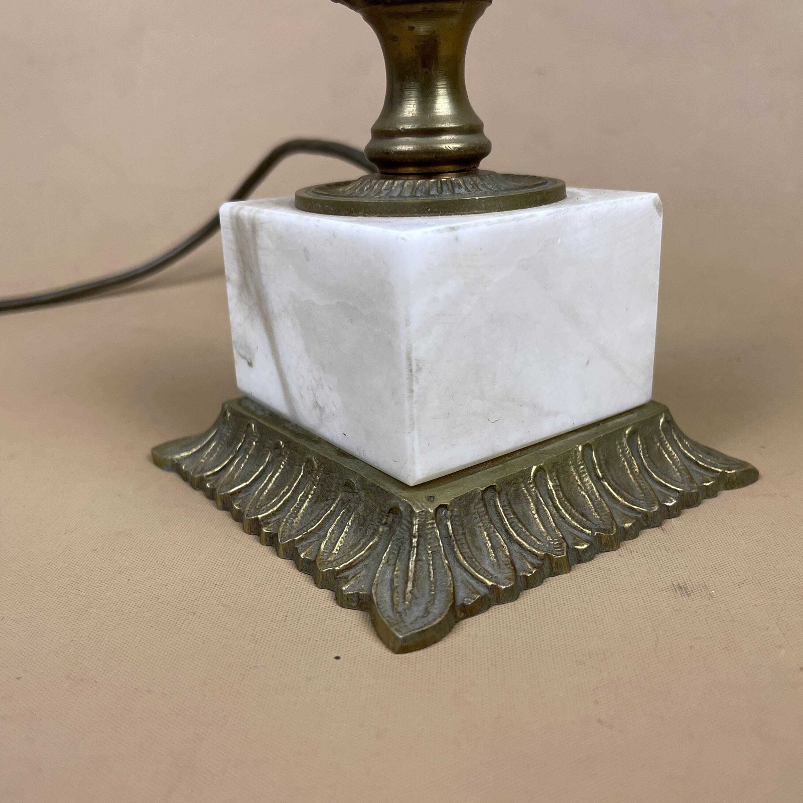 White Onyx Marble Lamp Light Bedside Brass Gold Metal Ornate Detail Vintage Square Base Pillar Column Antique Vintage Stone Side photo 79.0
